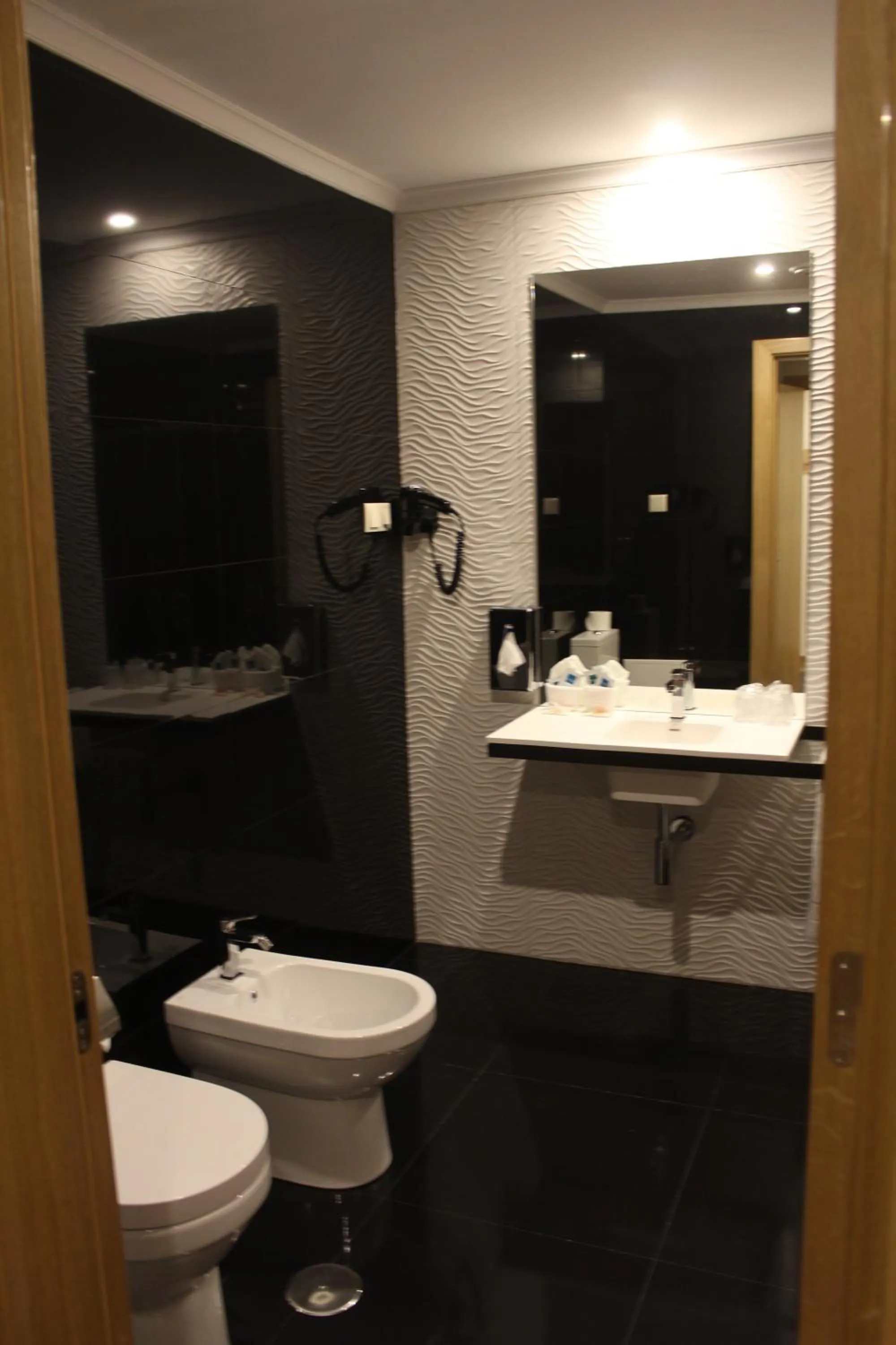 Bathroom in Douro Cister Hotel Resort