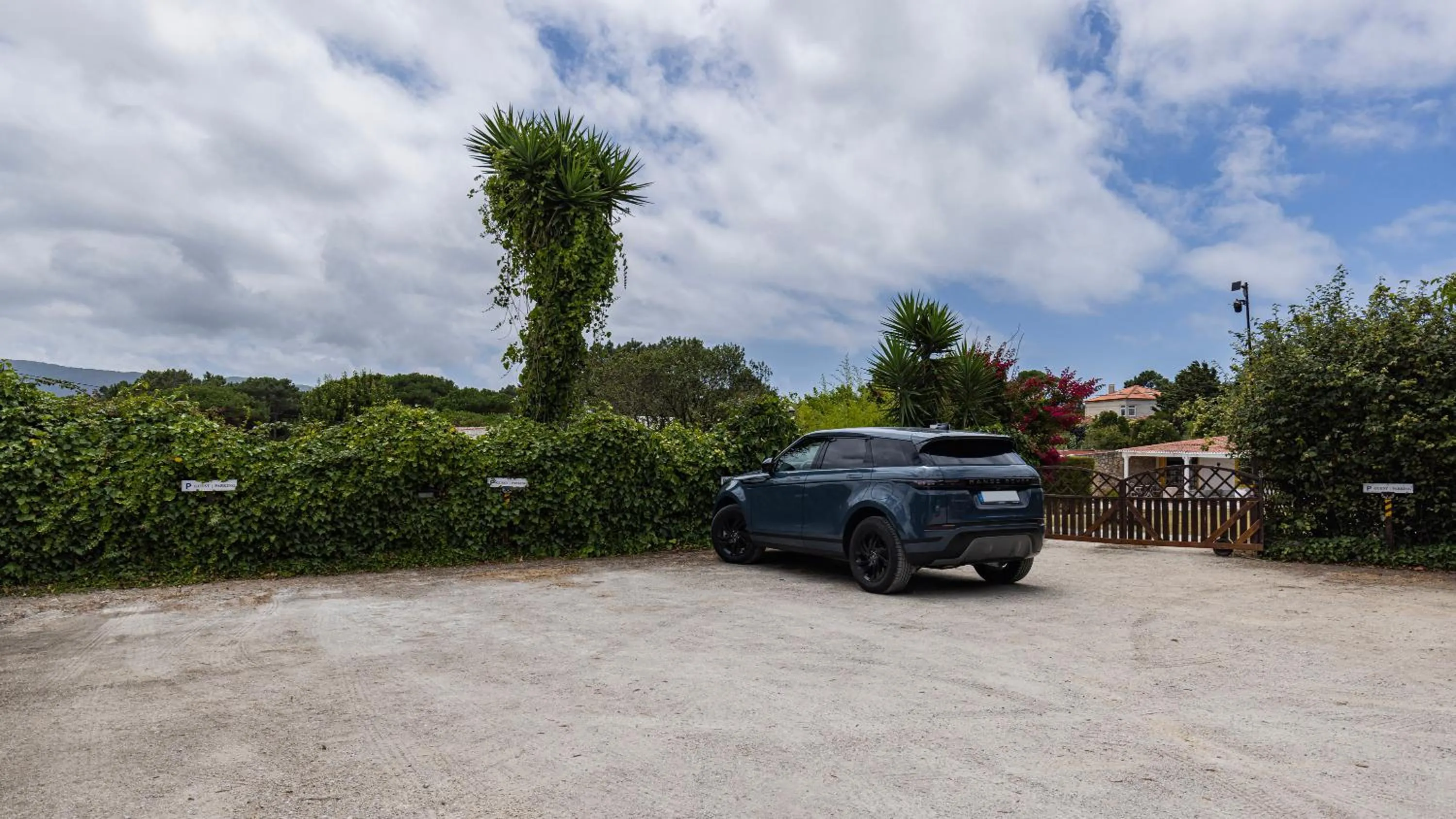 Parking in Vinha da Quinta