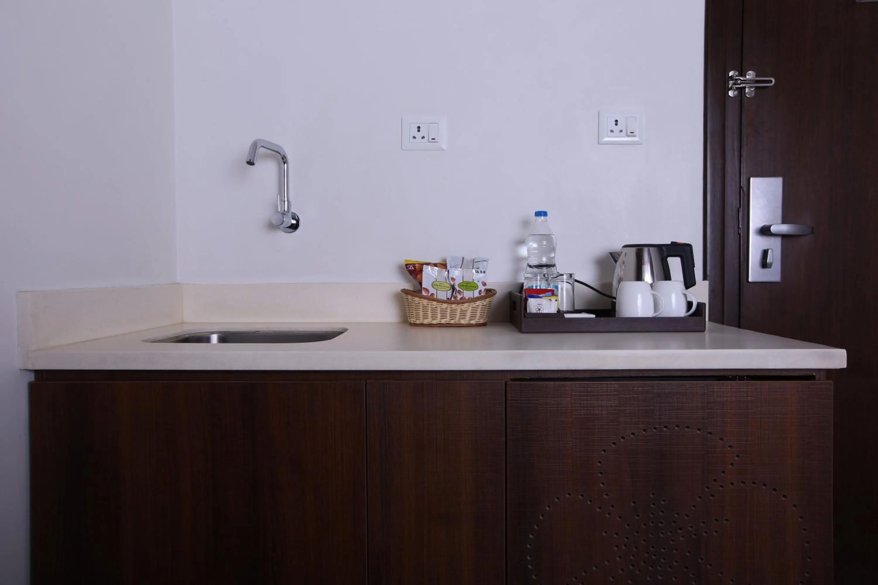 Coffee/tea facilities in Temple Tree Hotel