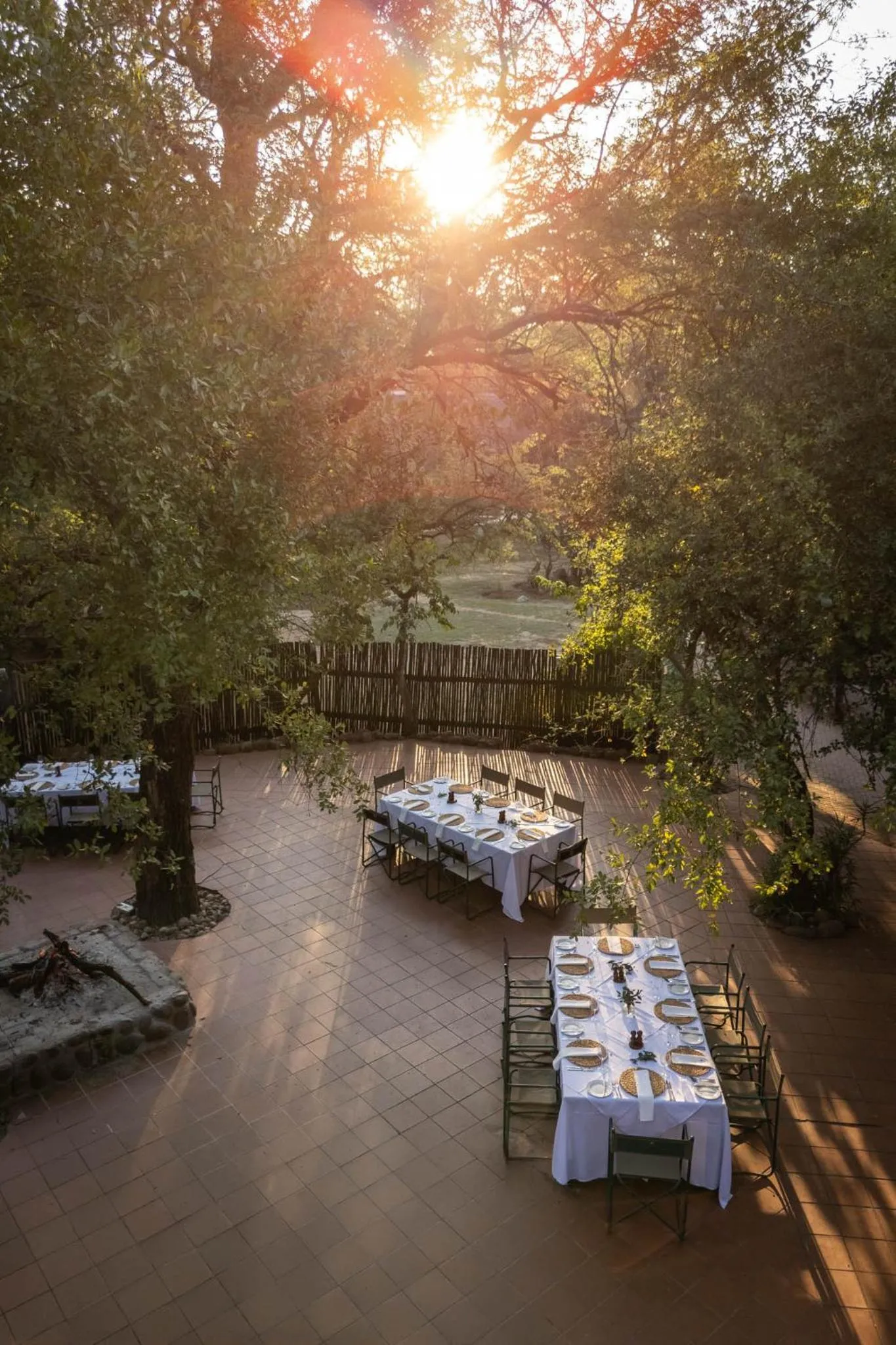 Restaurant/places to eat in Karongwe- Shiduli Safari Lodge