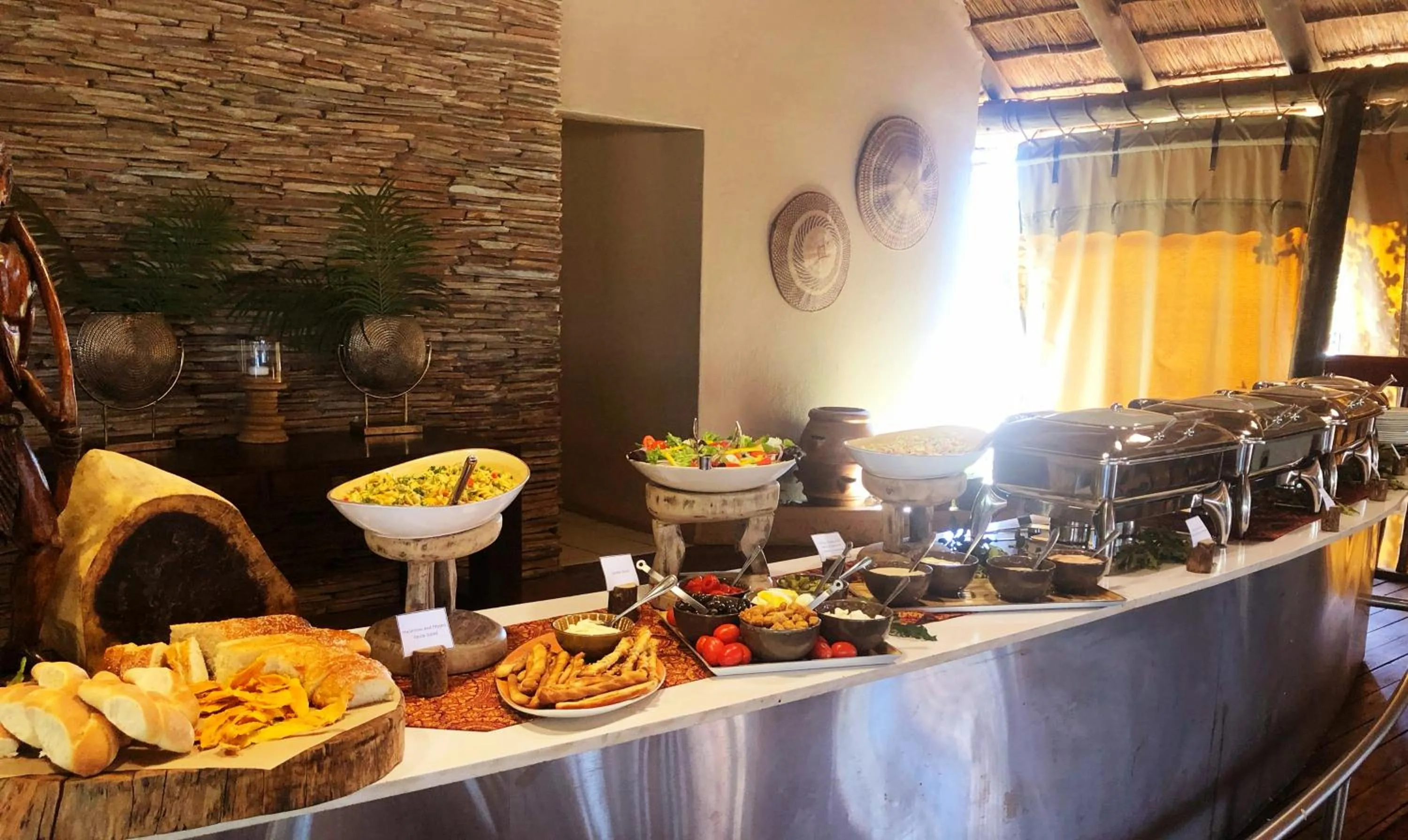 Restaurant/places to eat in Karongwe - Chisomo Safari Camp