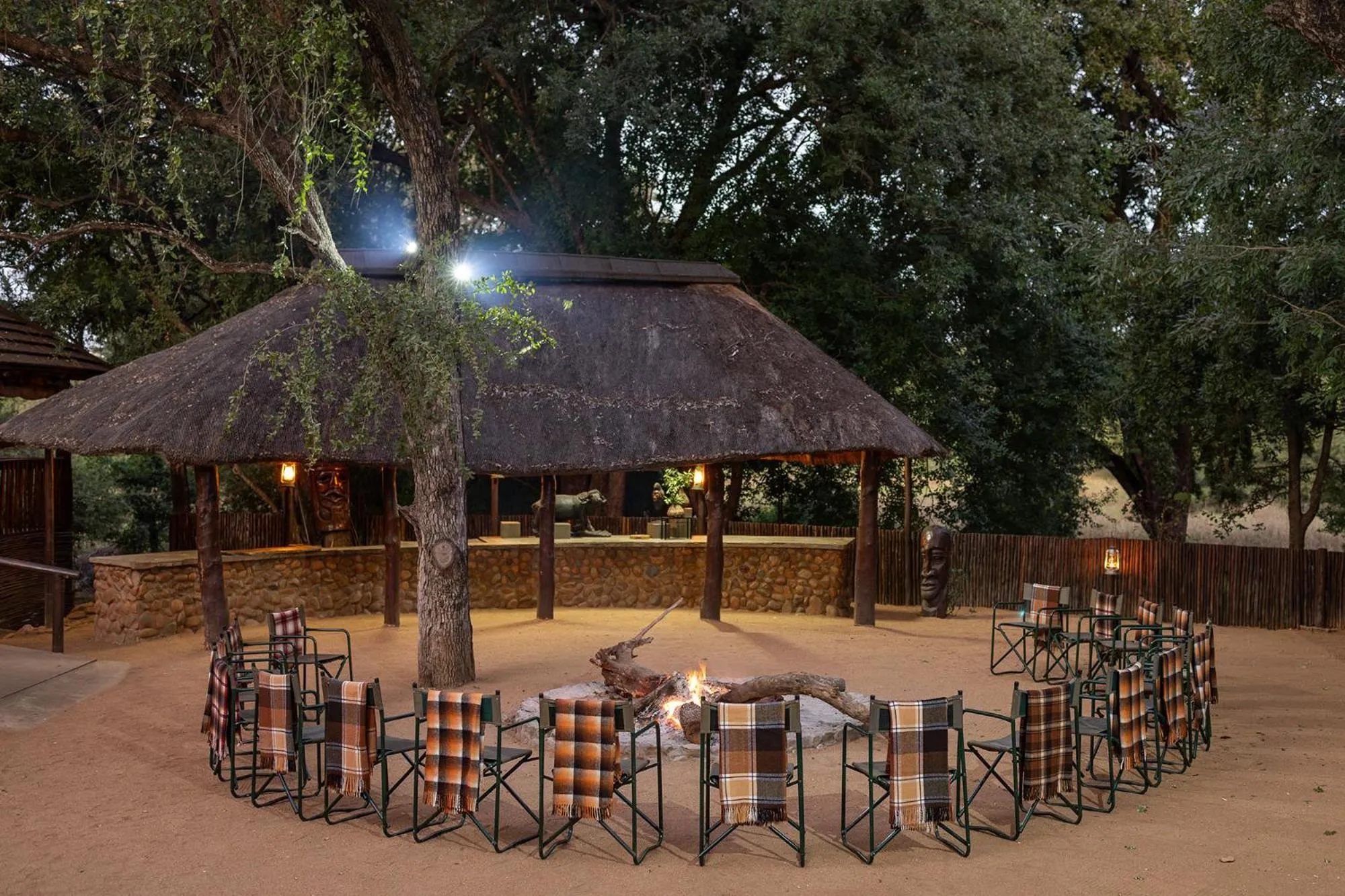Communal lounge/ TV room in Karongwe - Chisomo Safari Camp