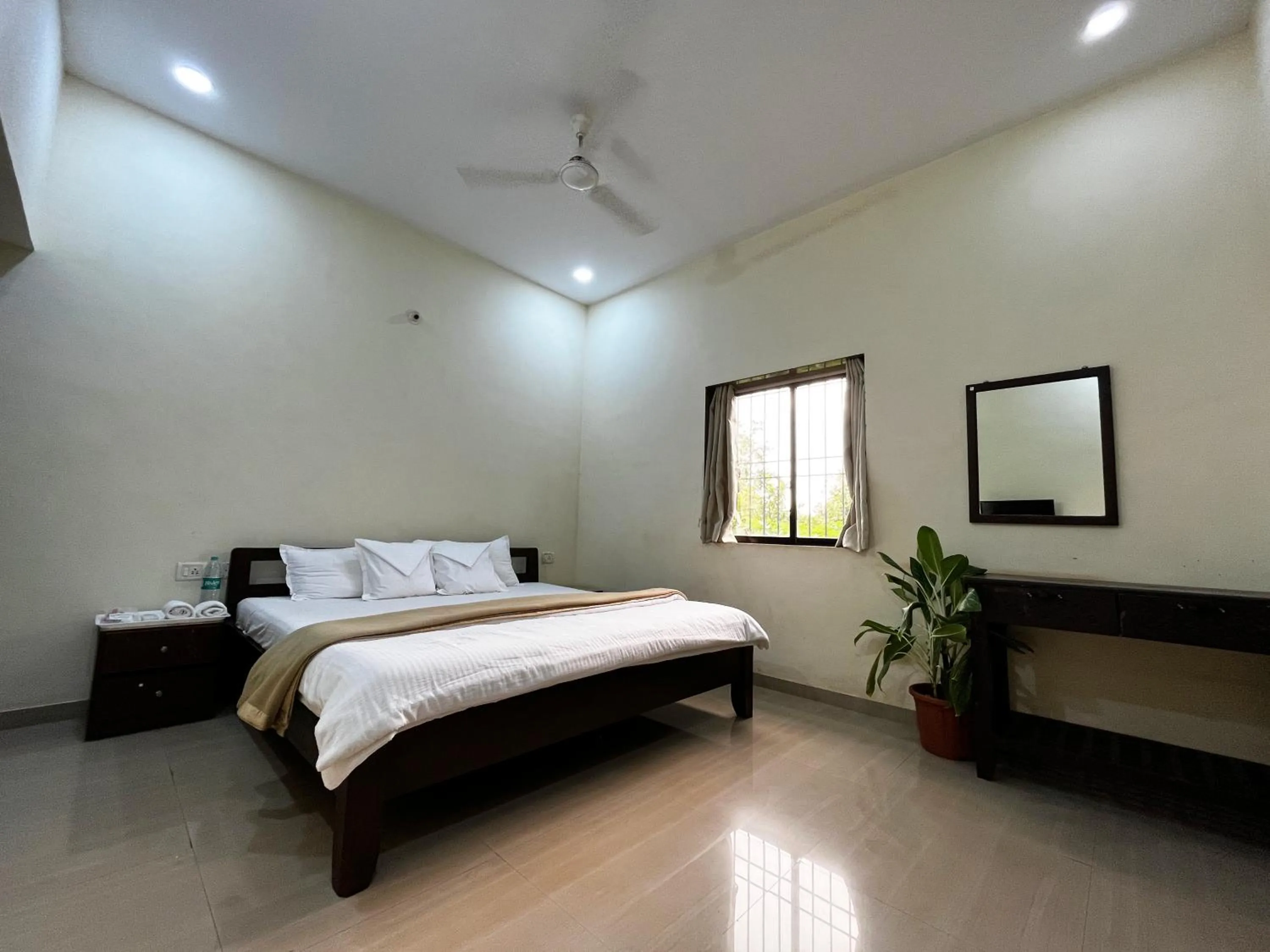 Bed in Surve Natures Resort - Chiplun