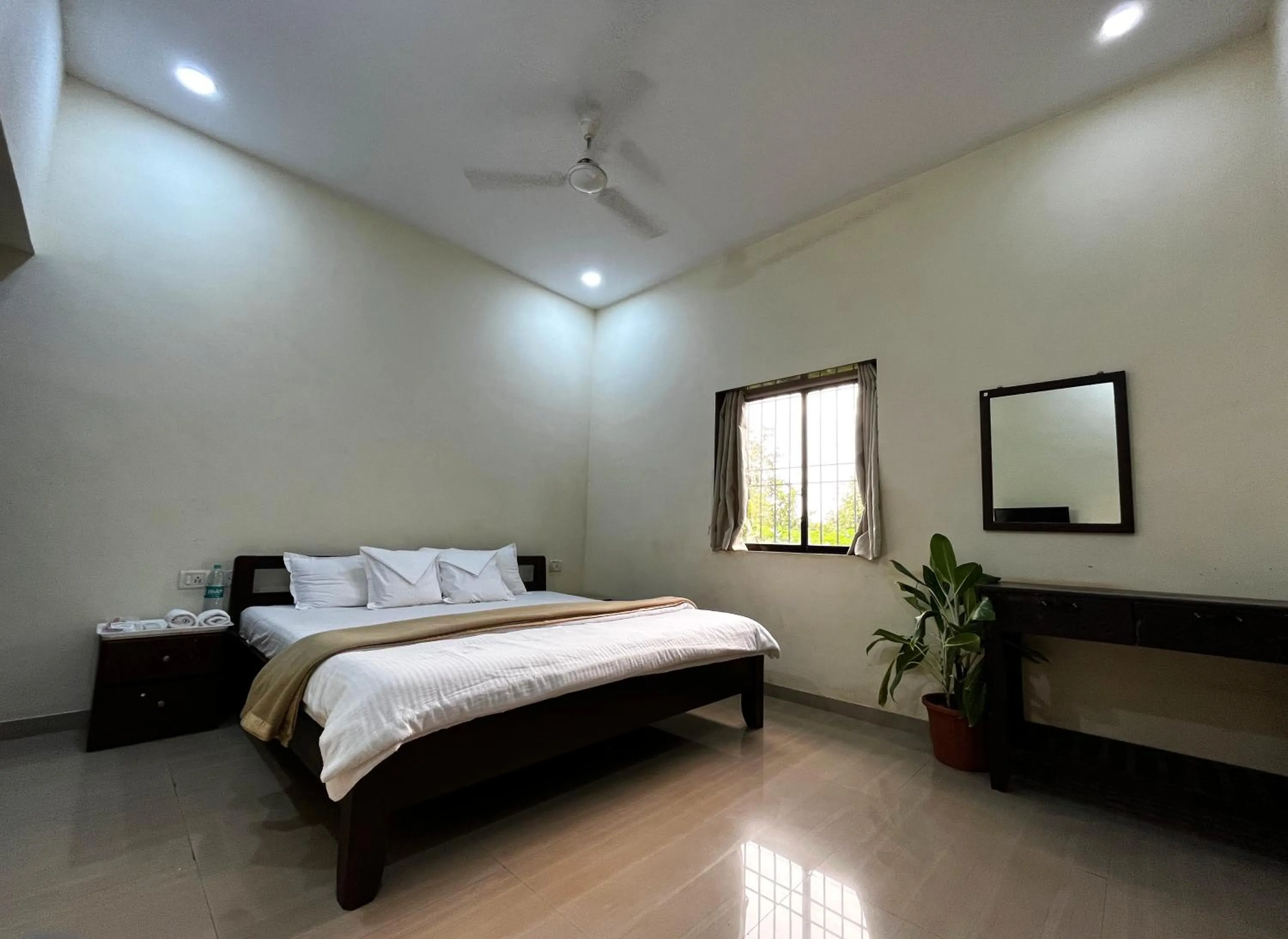 Bed in Surve Natures Resort - Chiplun