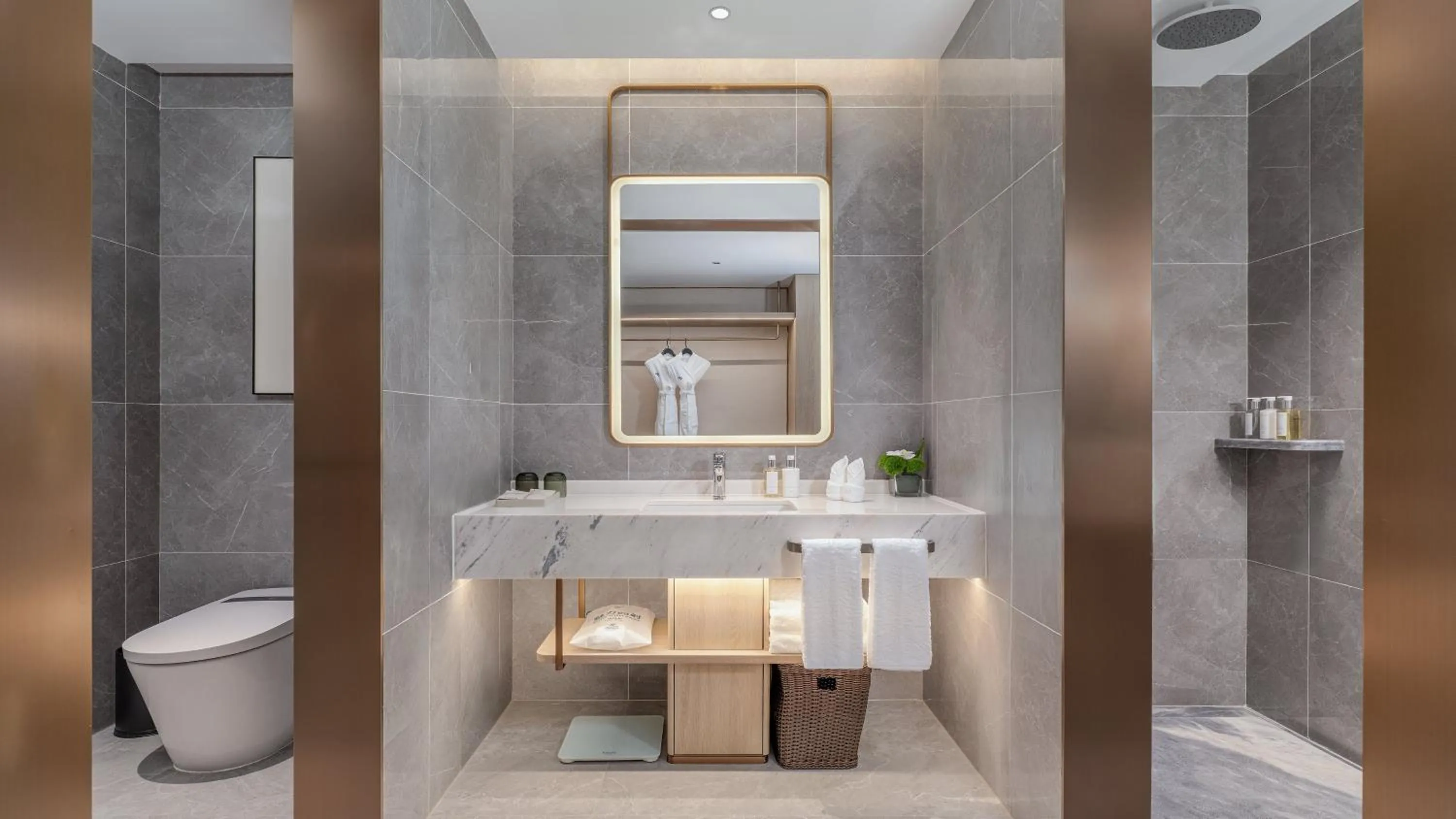 Photo of the whole room in Holiday Inn Jinan Thousand Buddha Mountain by IHG