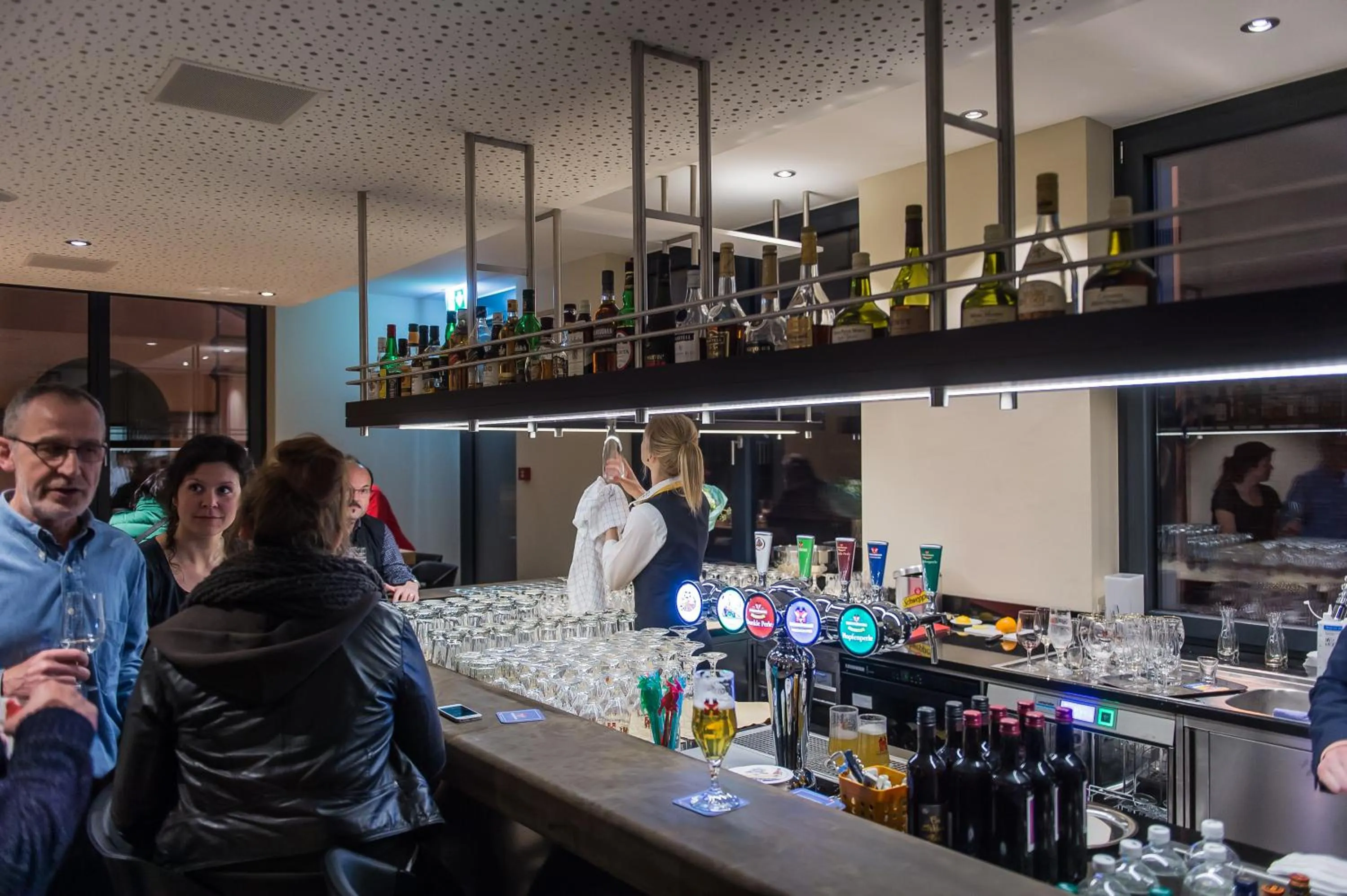 Lounge or bar in Hotel one66 (free parking garage)
