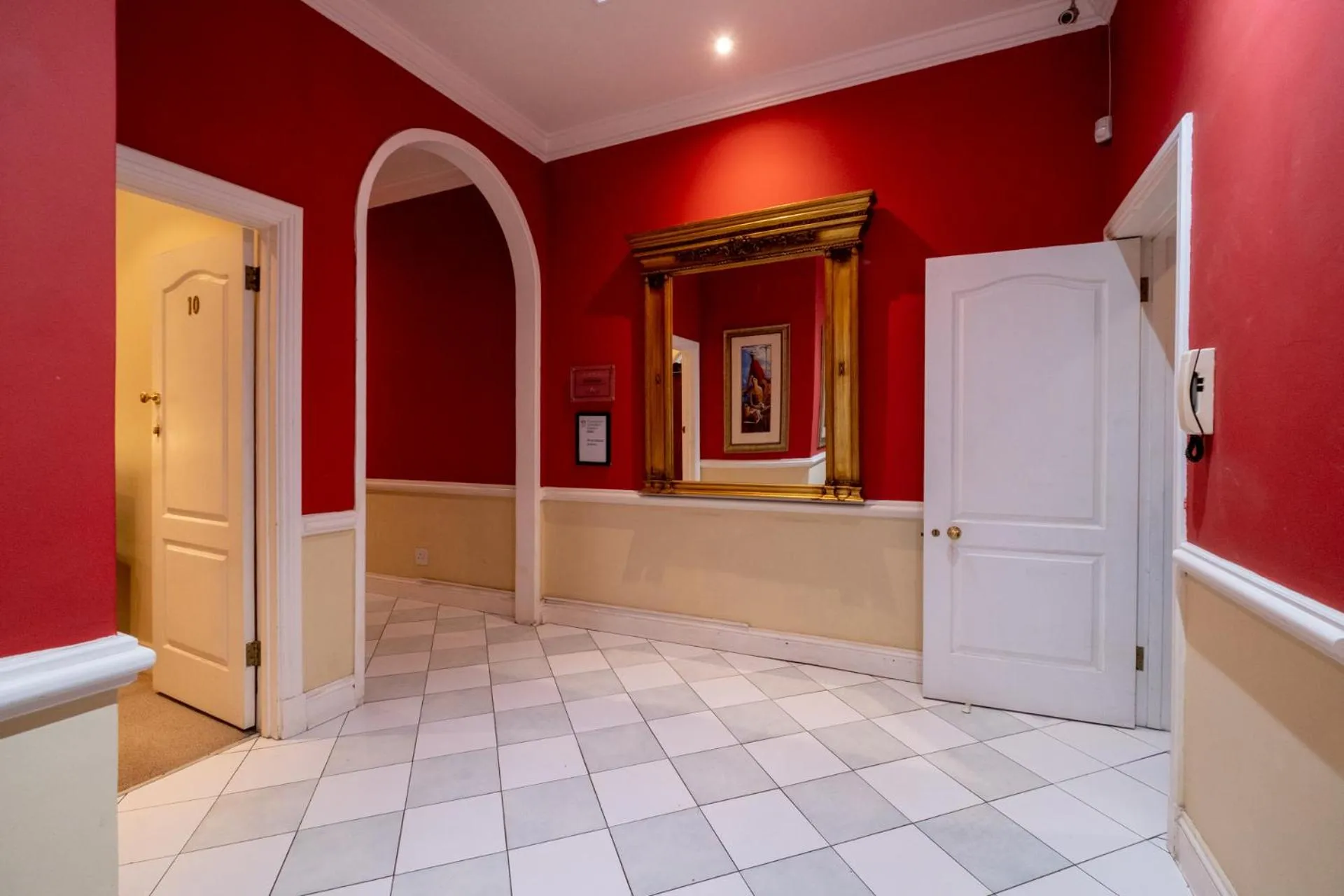 Bedroom in 39 on Church