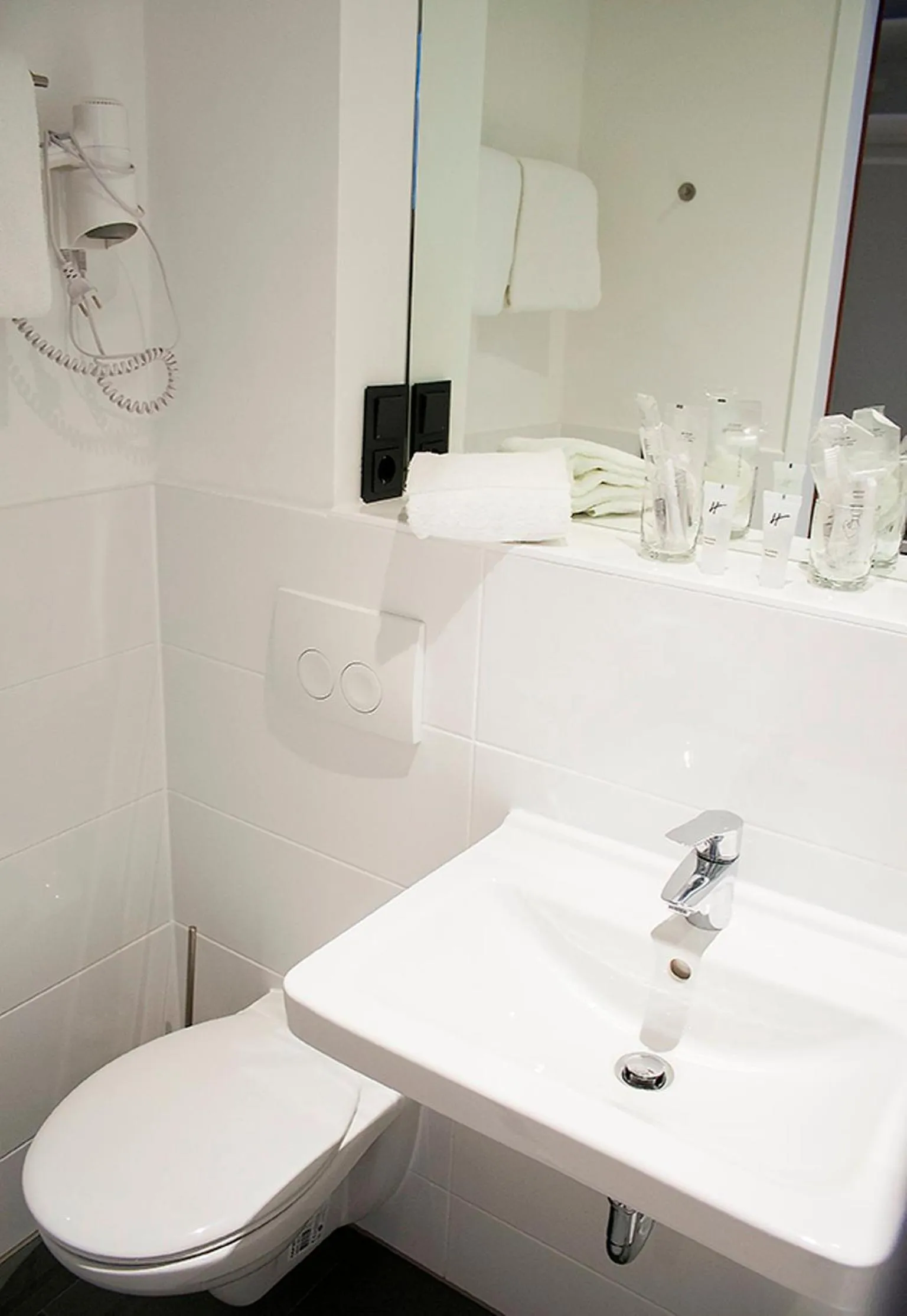 Bathroom in ARRIVEL Hotel Kirchheim - bisher Novitel