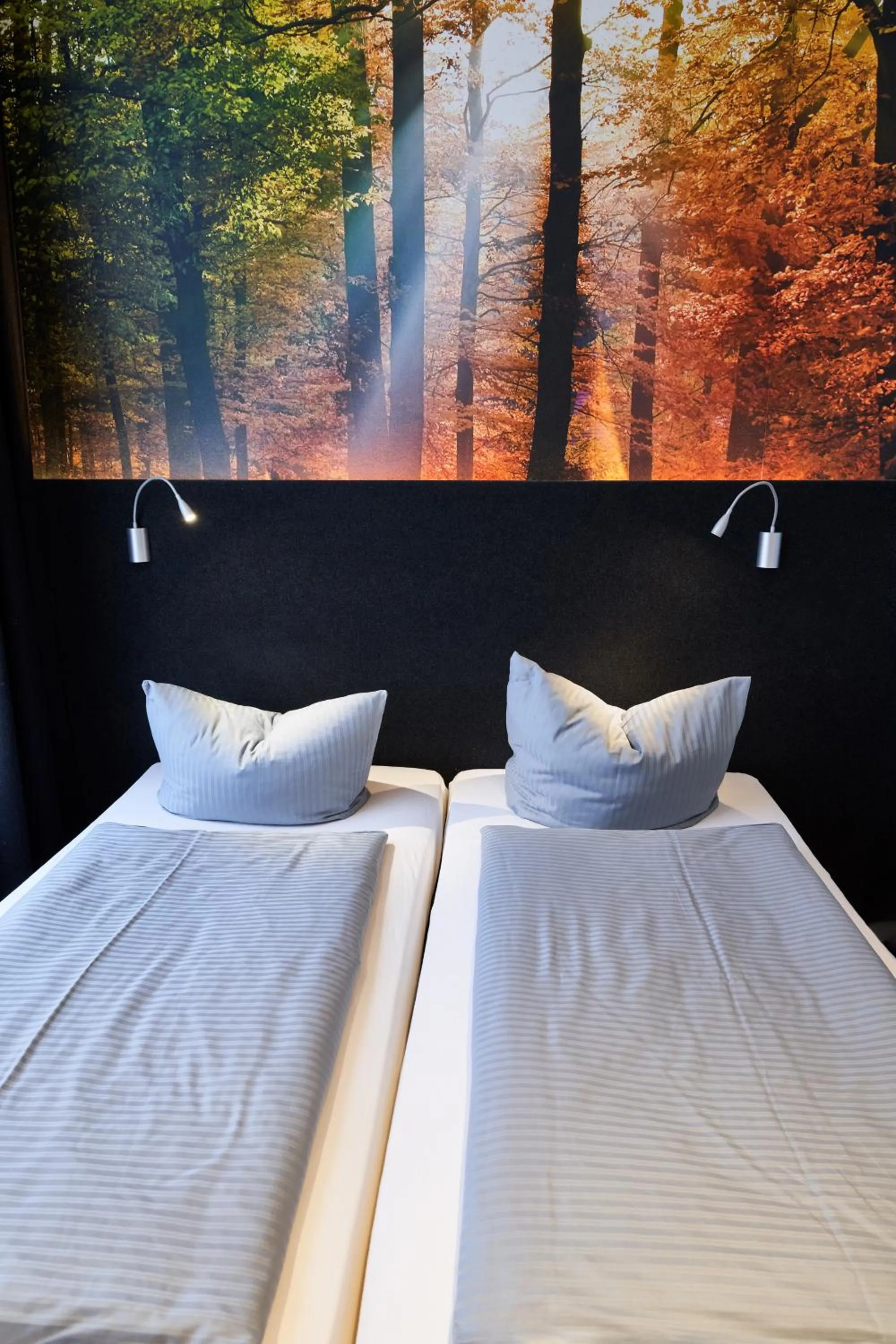 Photo of the whole room, Bed in ARRIVEL Hotel Kirchheim - bisher Novitel