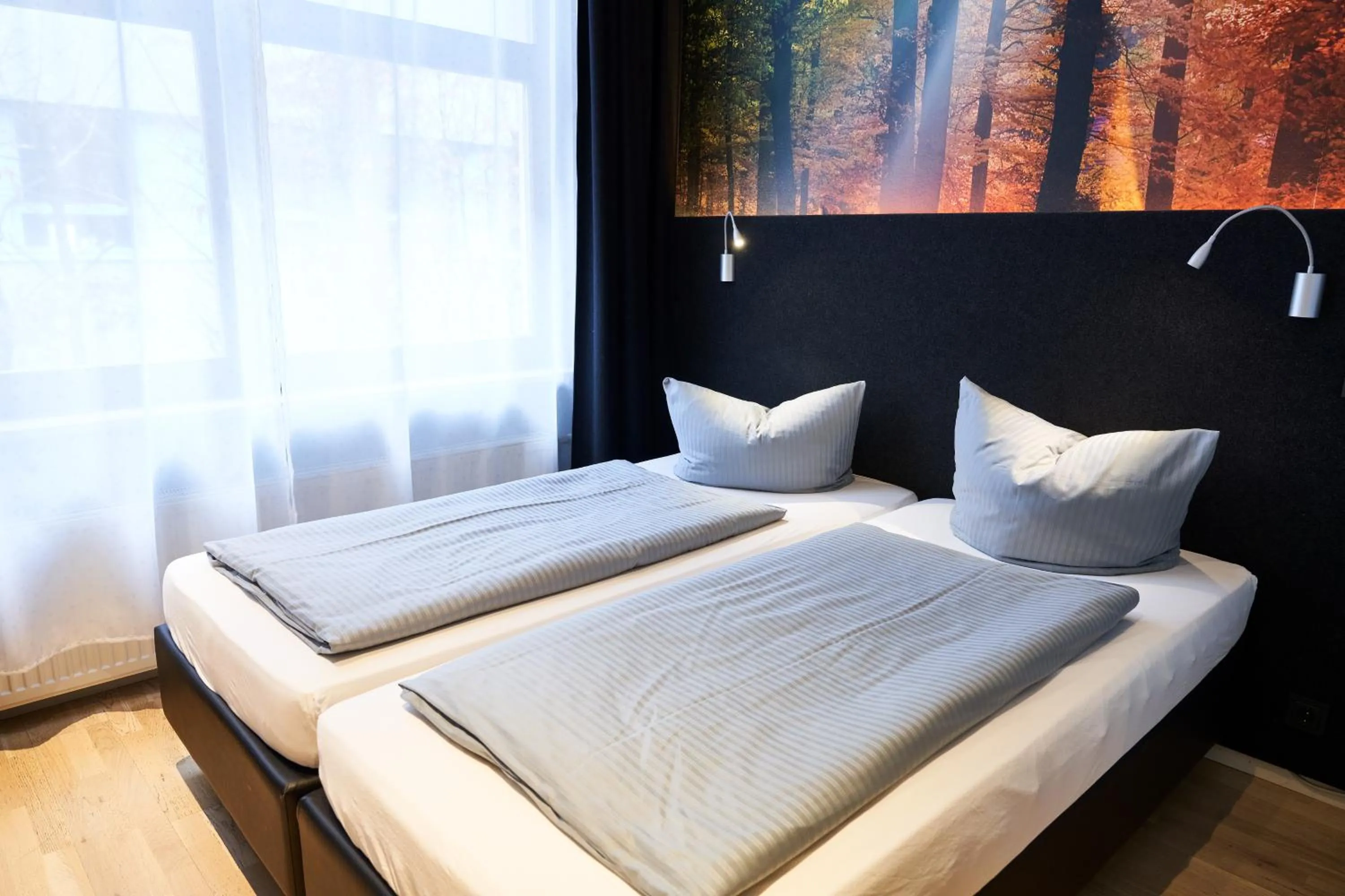 Photo of the whole room, Bed in ARRIVEL Hotel Kirchheim - bisher Novitel