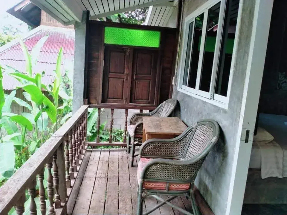 King Room with Mountain View in Sawasdeepai River Resort King Room with Mountain View in Sawasdeepai River Resort