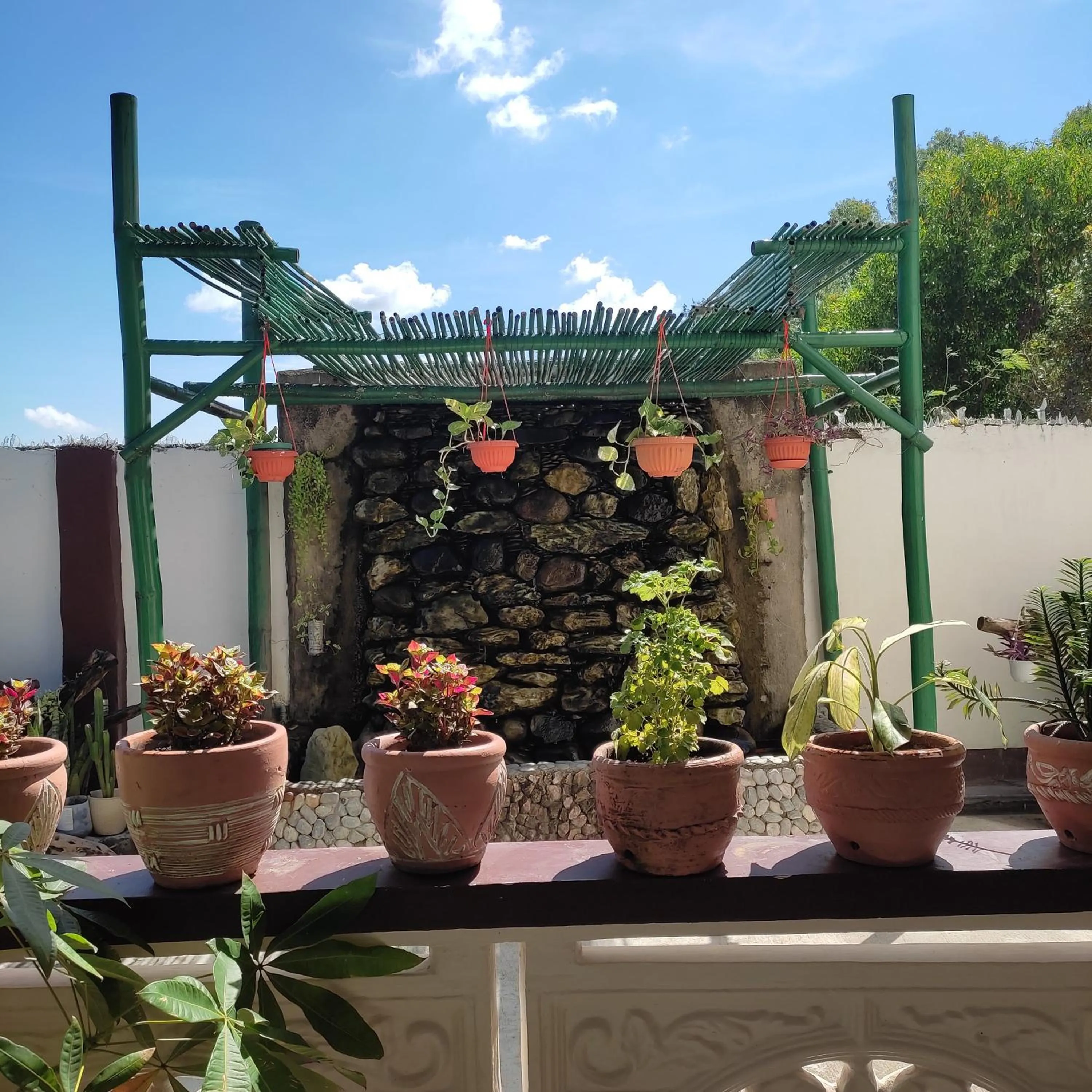 Property building in Olana Bed and Breakfast