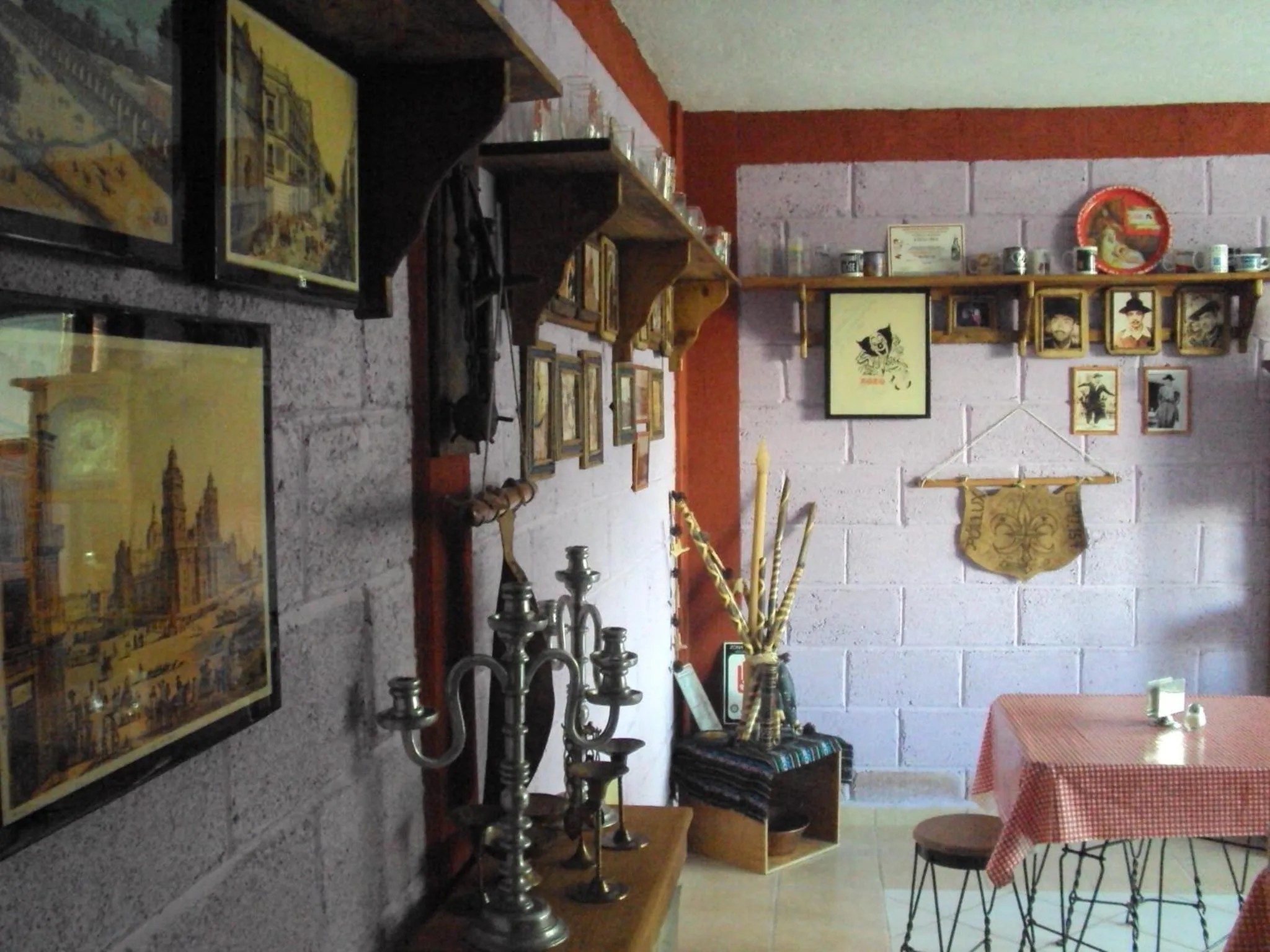 Restaurant/places to eat in Hotel Mirador Real