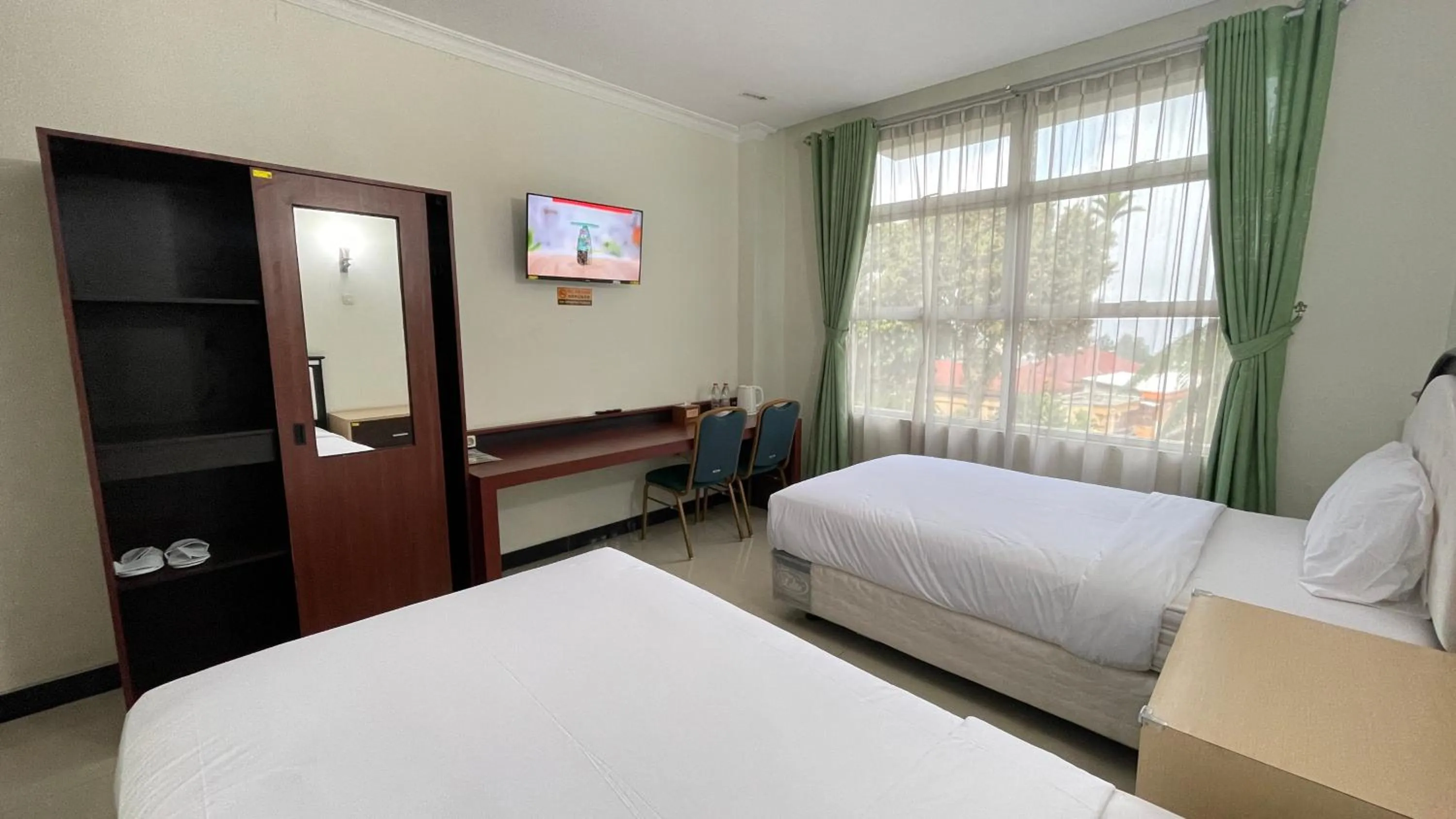 Bedroom, Bed in Hortus Inn