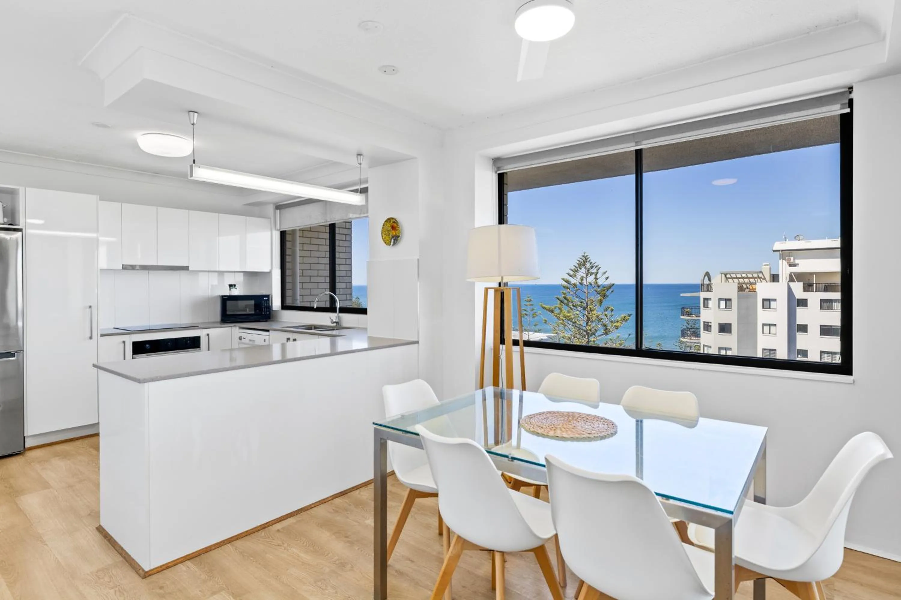 Kitchen or kitchenette in Burgess @ Kings Beach Apartments
