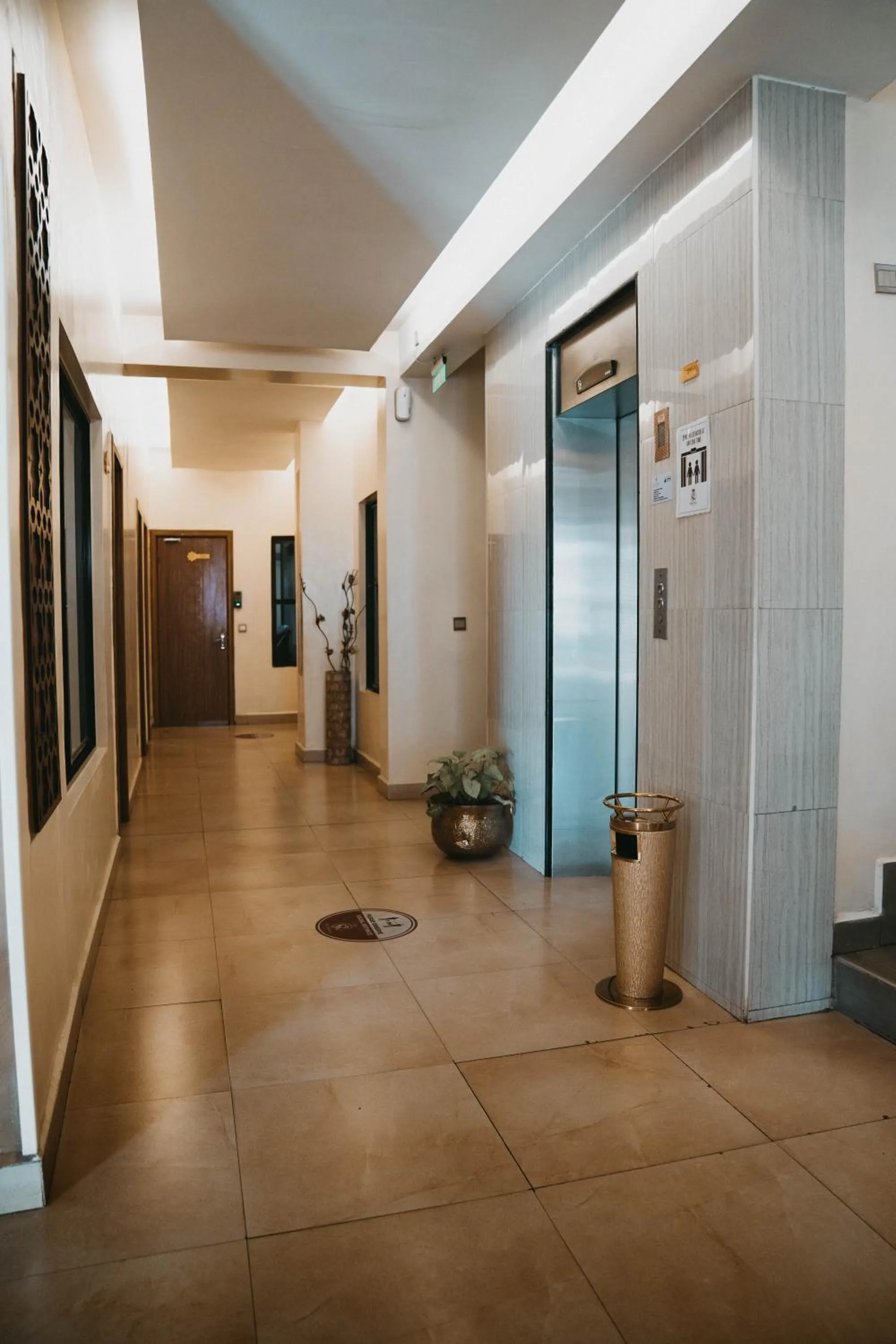 elevator in Saab Royale Hotel