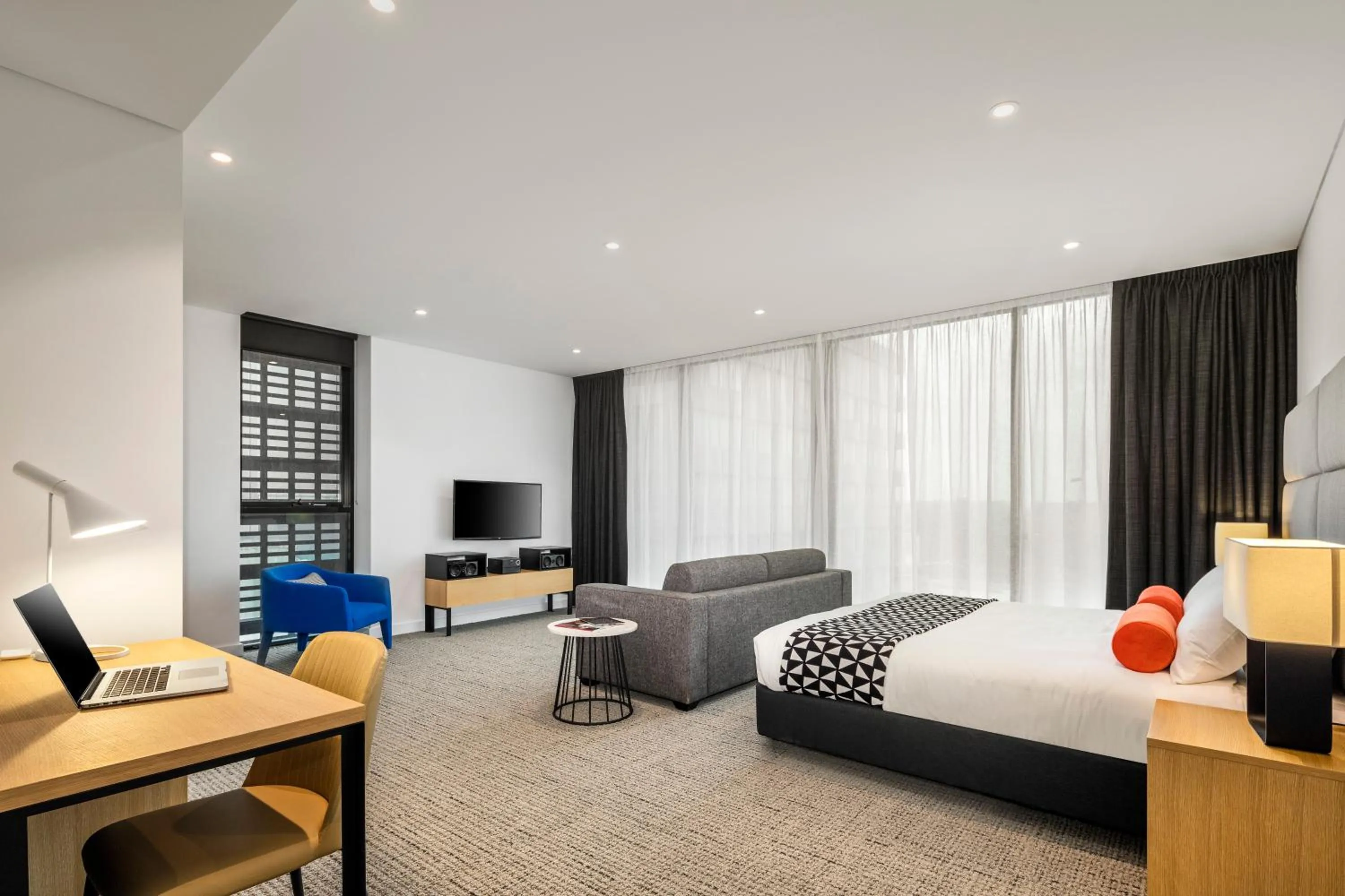 Photo of the whole room in Quest St Leonards