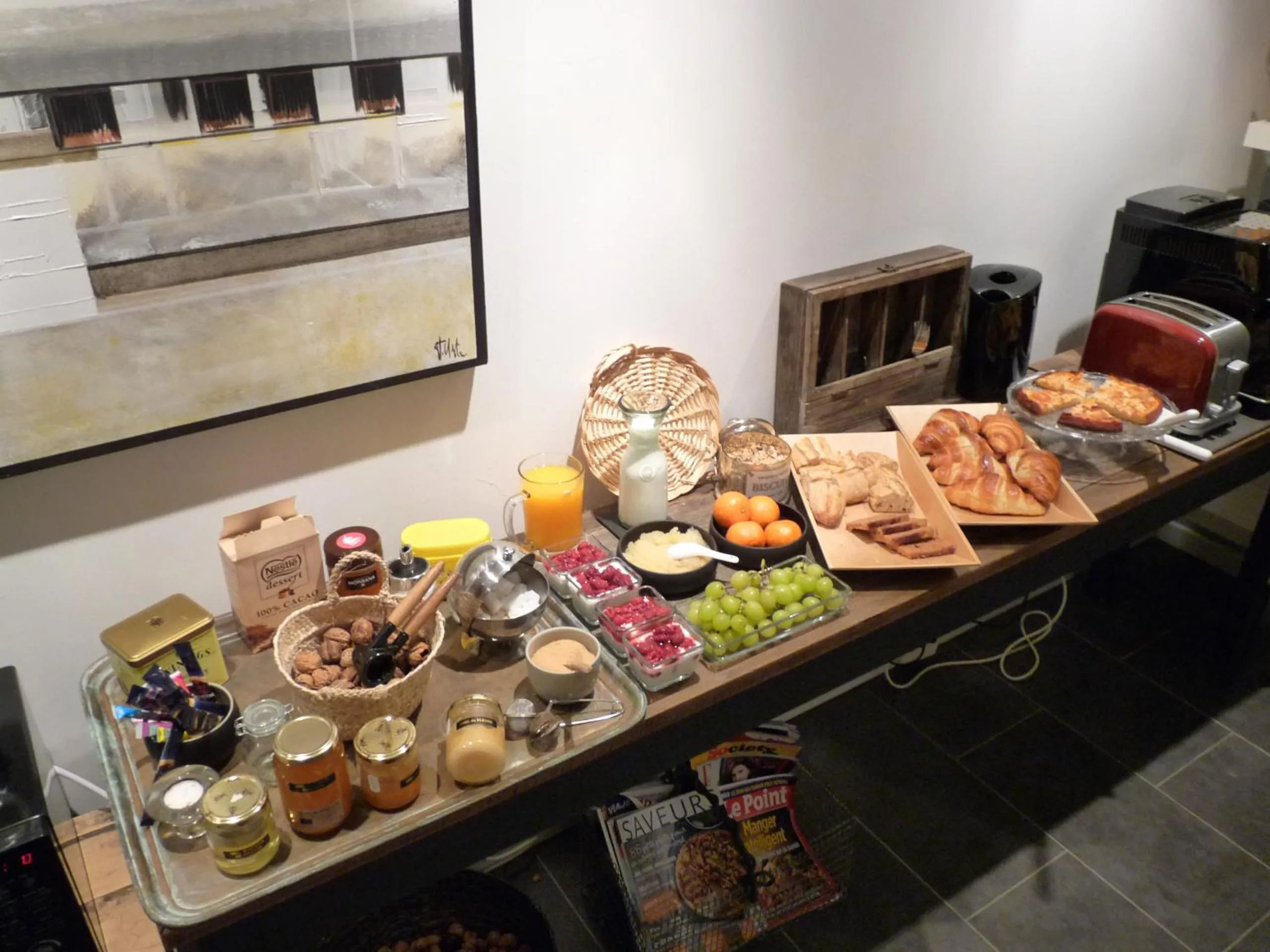 Dining area in La Ligne