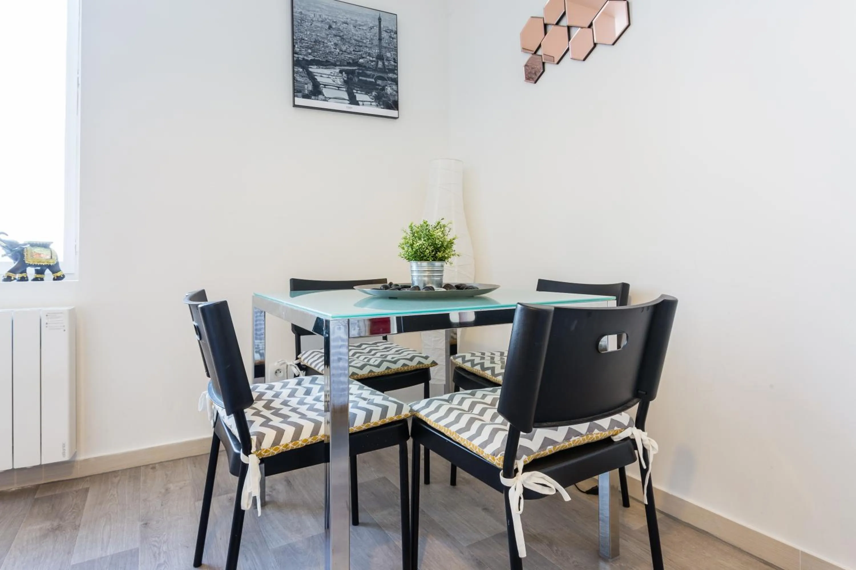 Living room in Apart By Jo