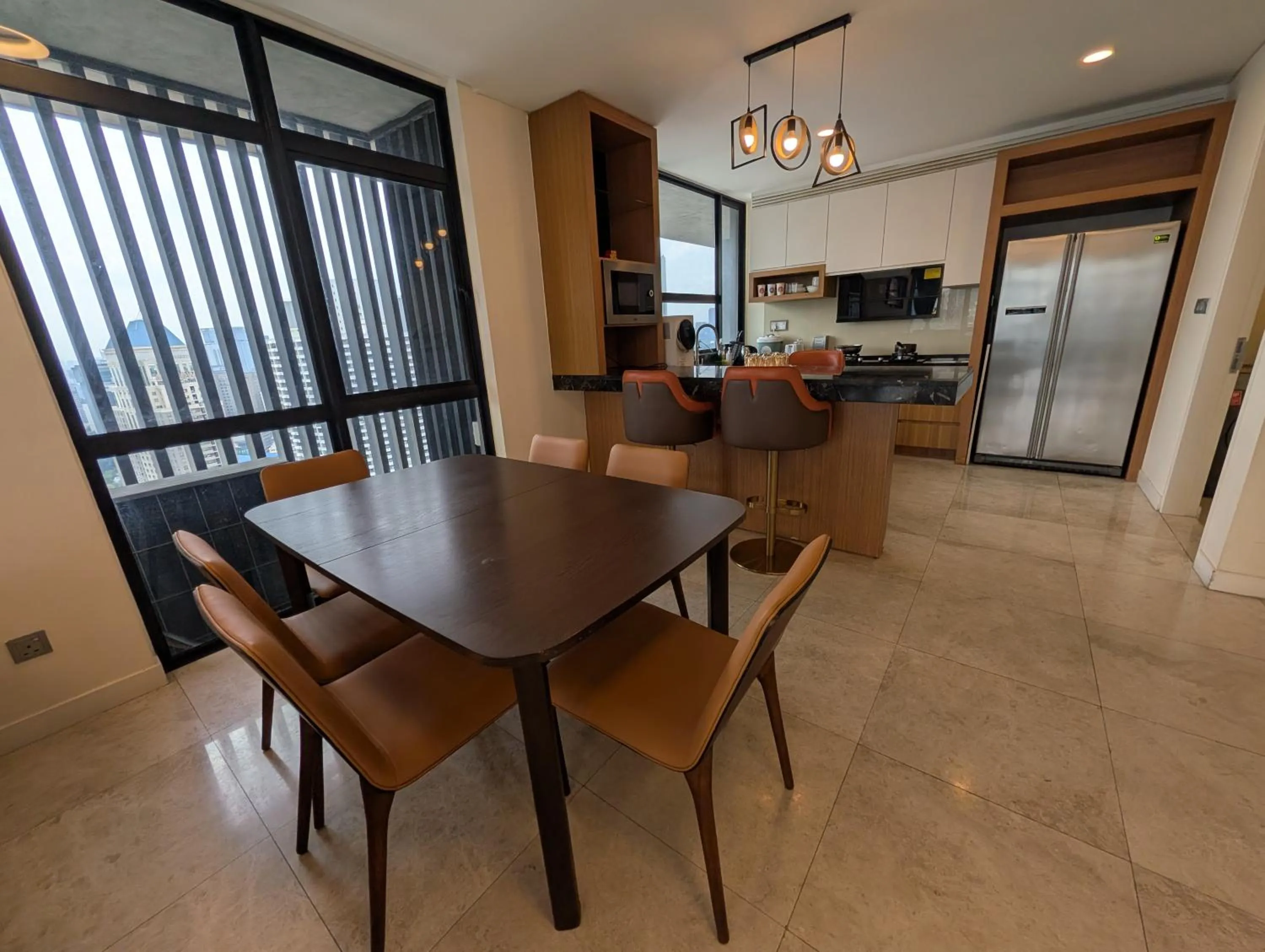 Seating area in Leo Guesthouse at Anggun Residence Suite