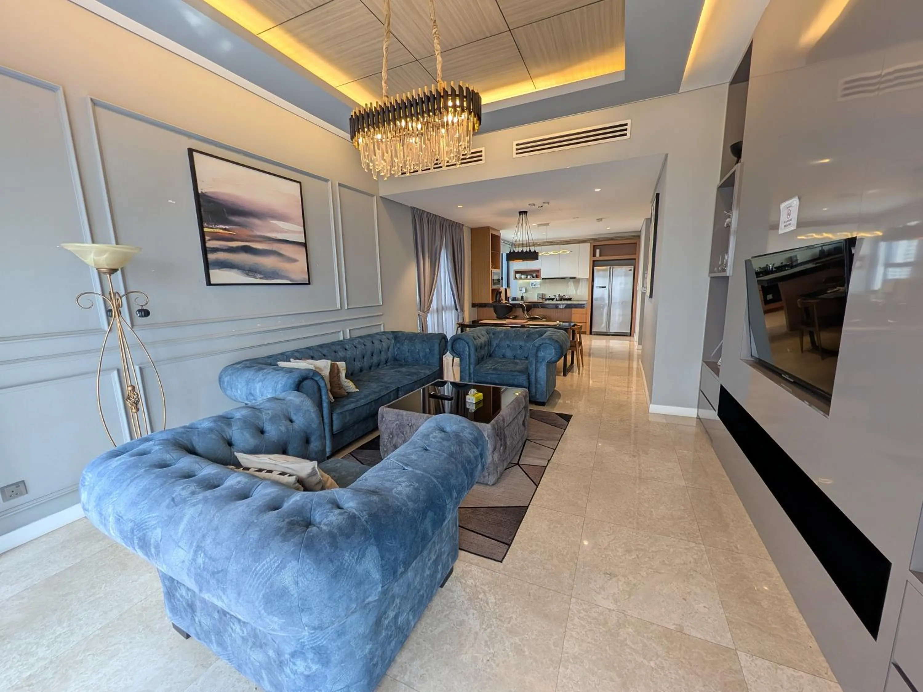 Seating area in Leo Guesthouse at Anggun Residence Suite