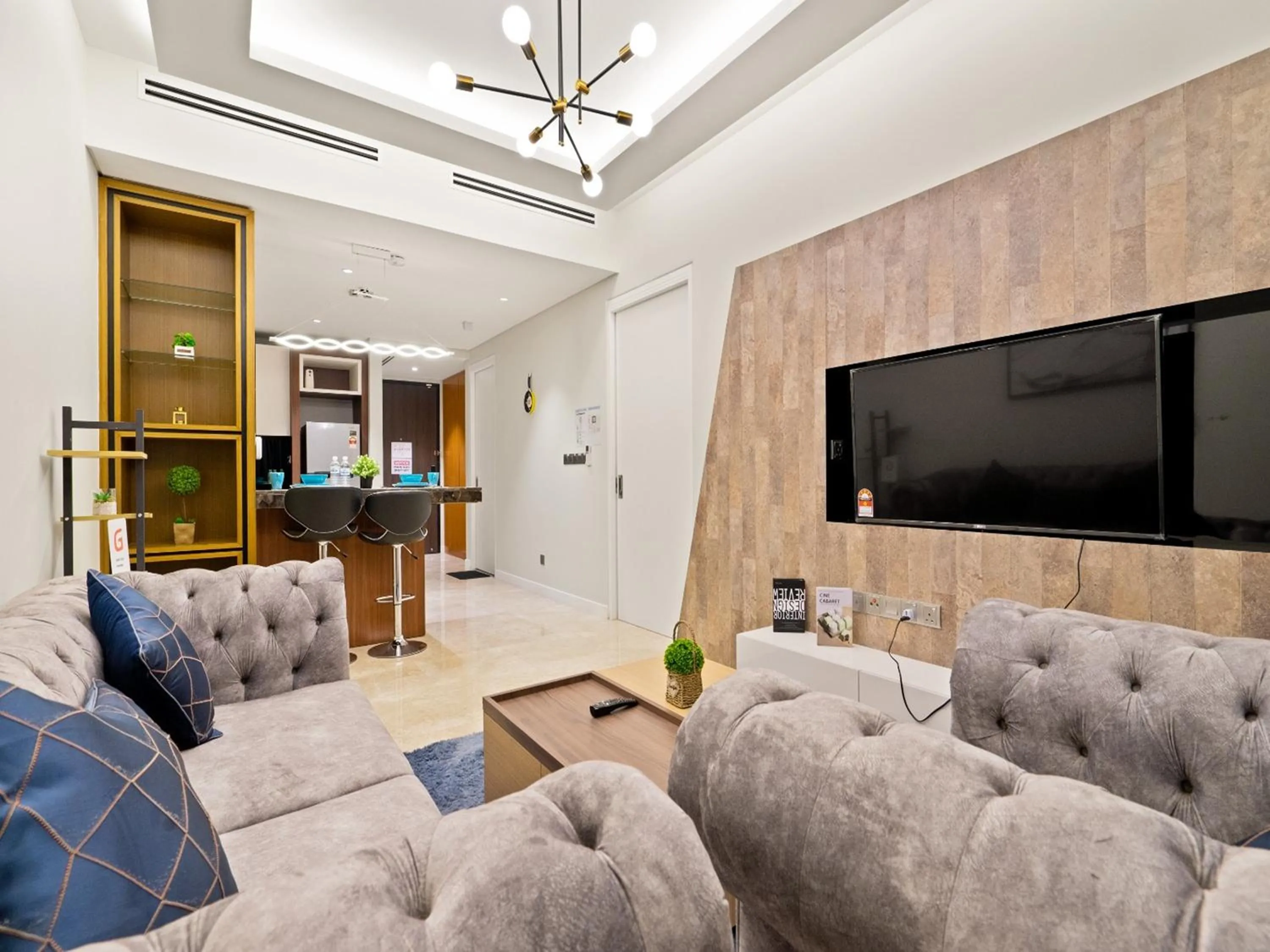 TV and multimedia in Leo Guesthouse at Anggun Residence Suite