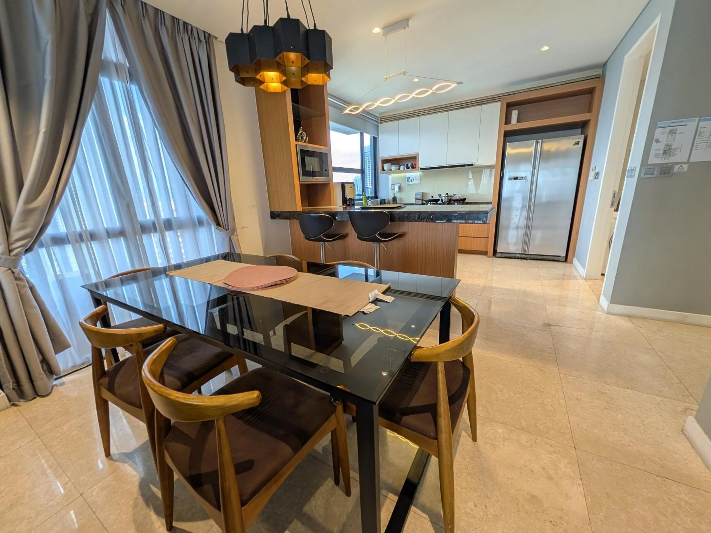 Seating area in Leo Guesthouse at Anggun Residence Suite