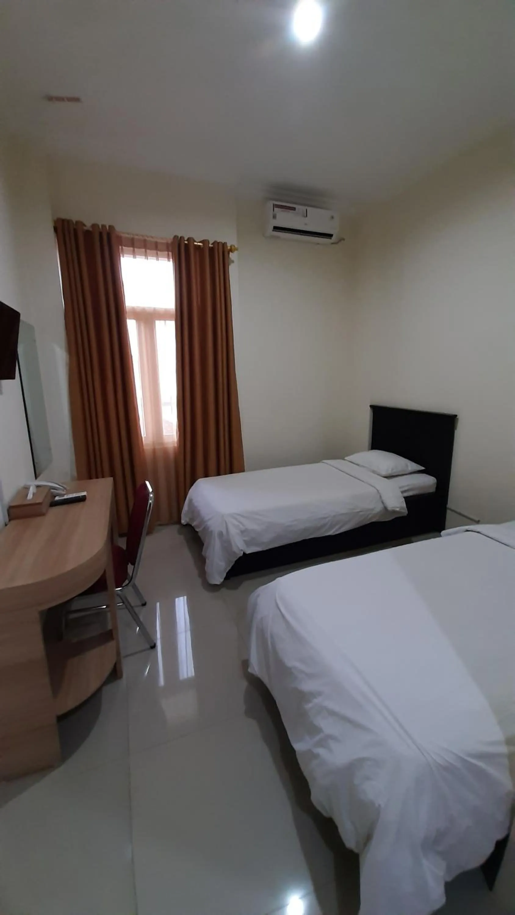 Bedroom, Bed in Hotel Prasasti Pacitan