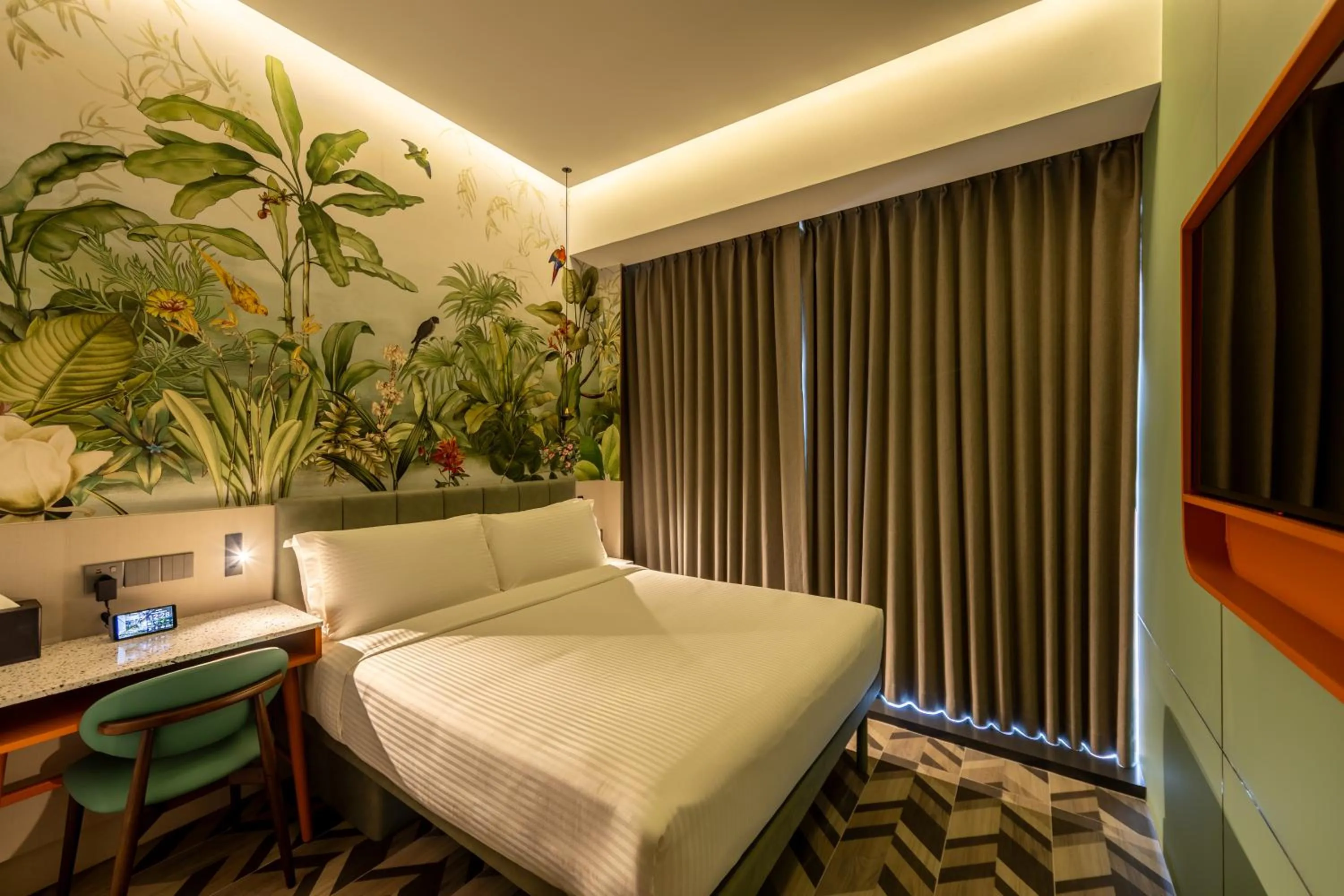 Photo of the whole room, Bed in Hotel Waterloo Singapore - Handwritten Collection