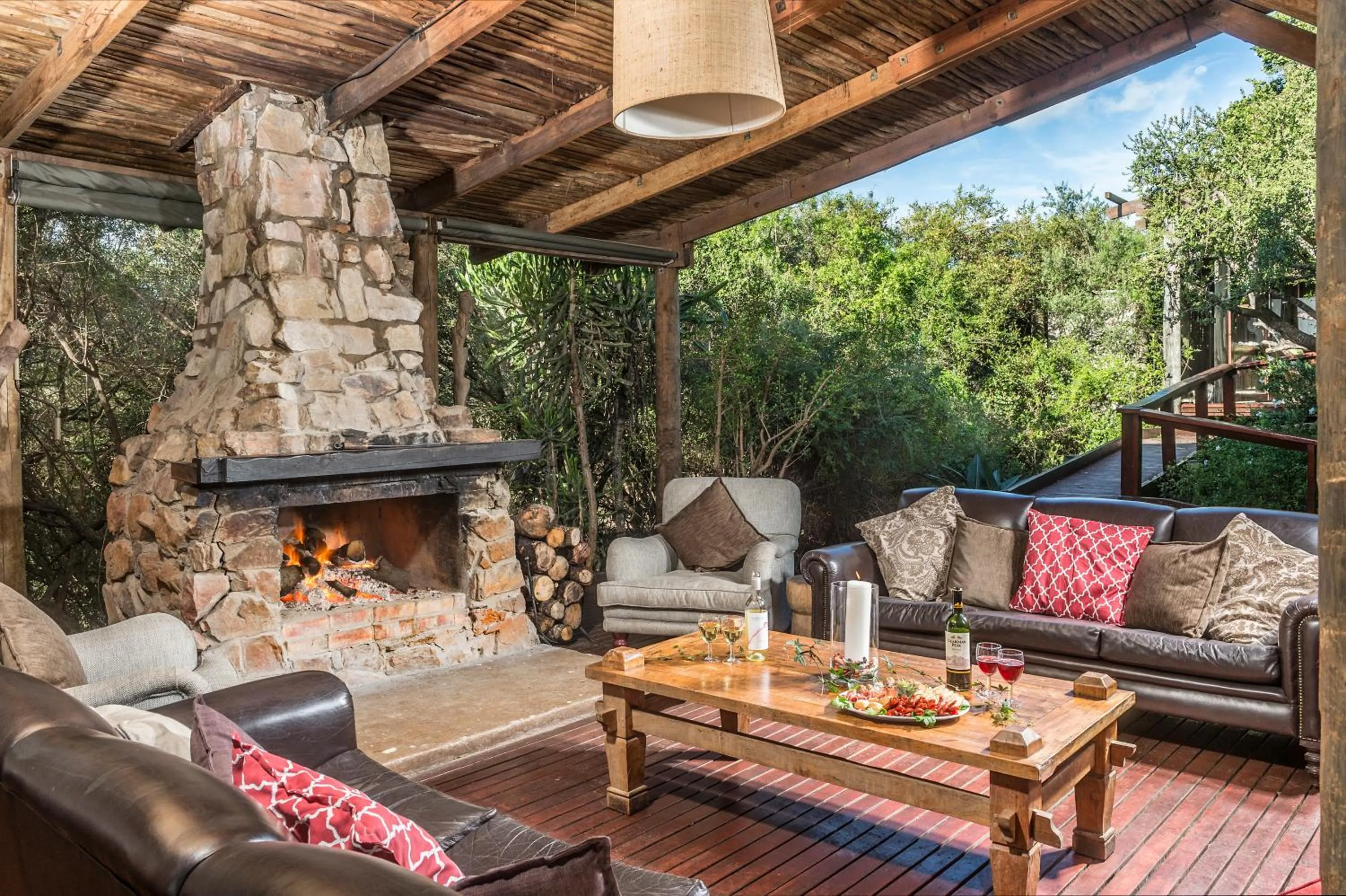 Lounge or bar in Kariega Game Reserve Main Lodge