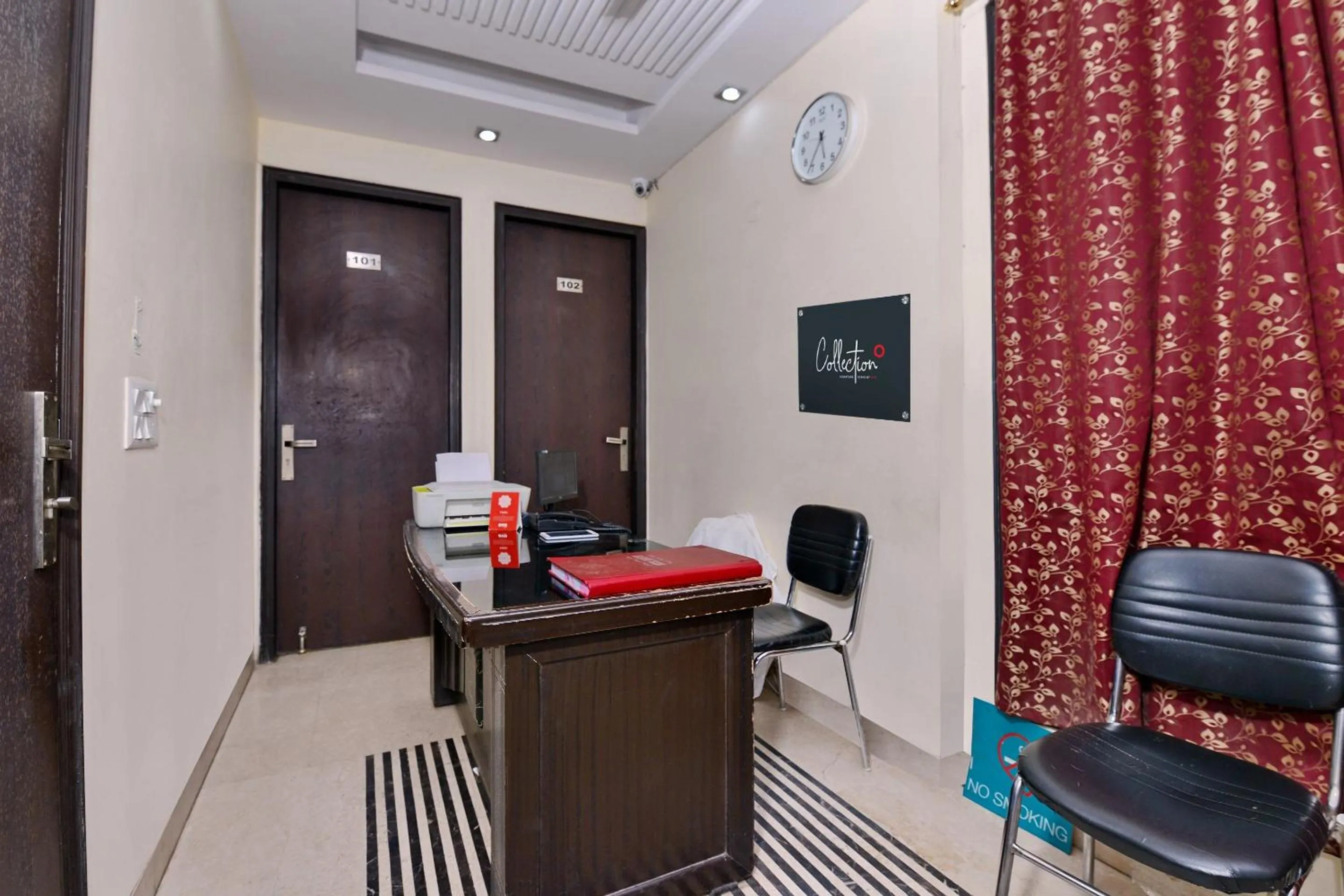 Lobby or reception in Super Collection O Lotus Bed & Breakfast