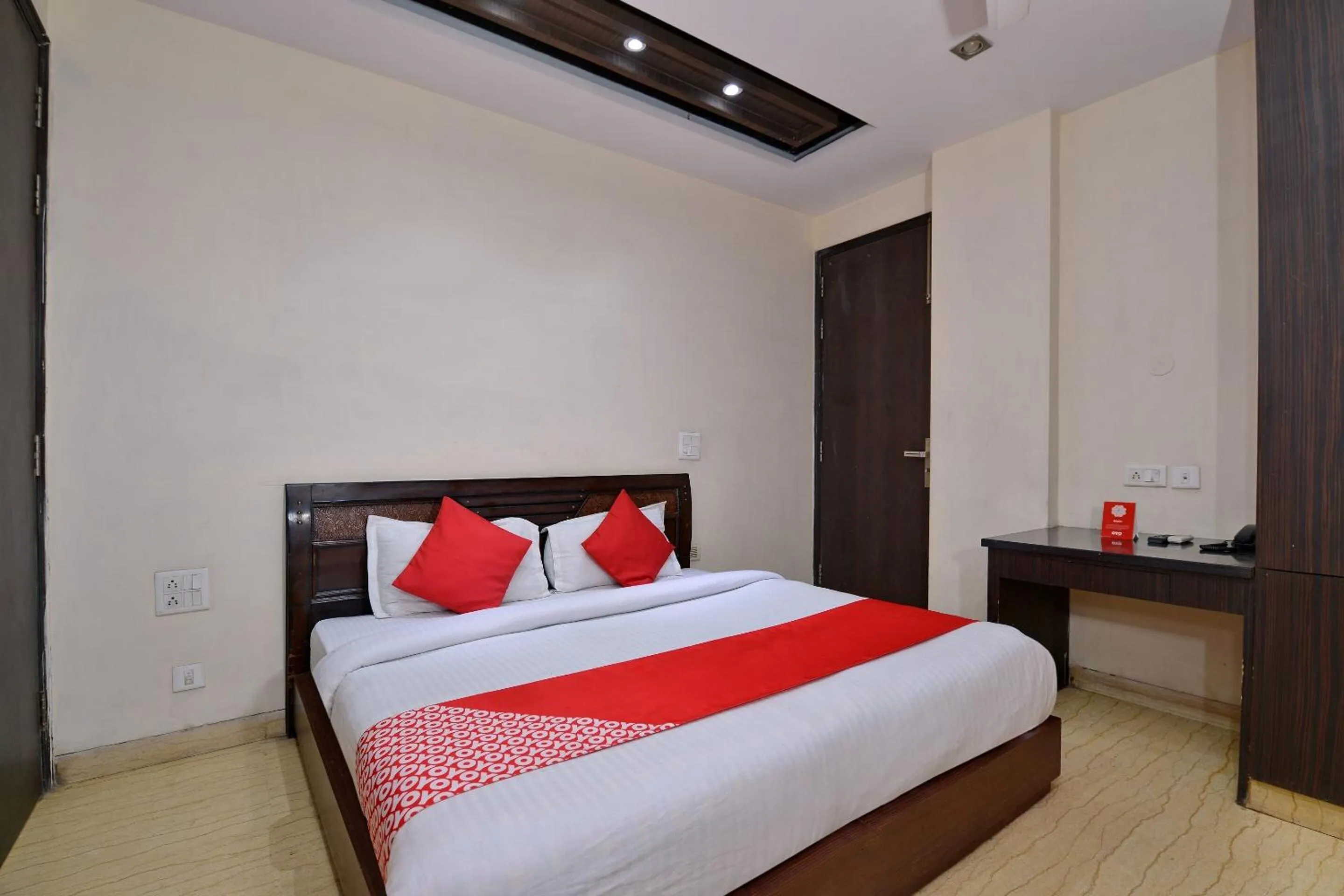 Bedroom, Bed in Super Collection O Lotus Bed & Breakfast