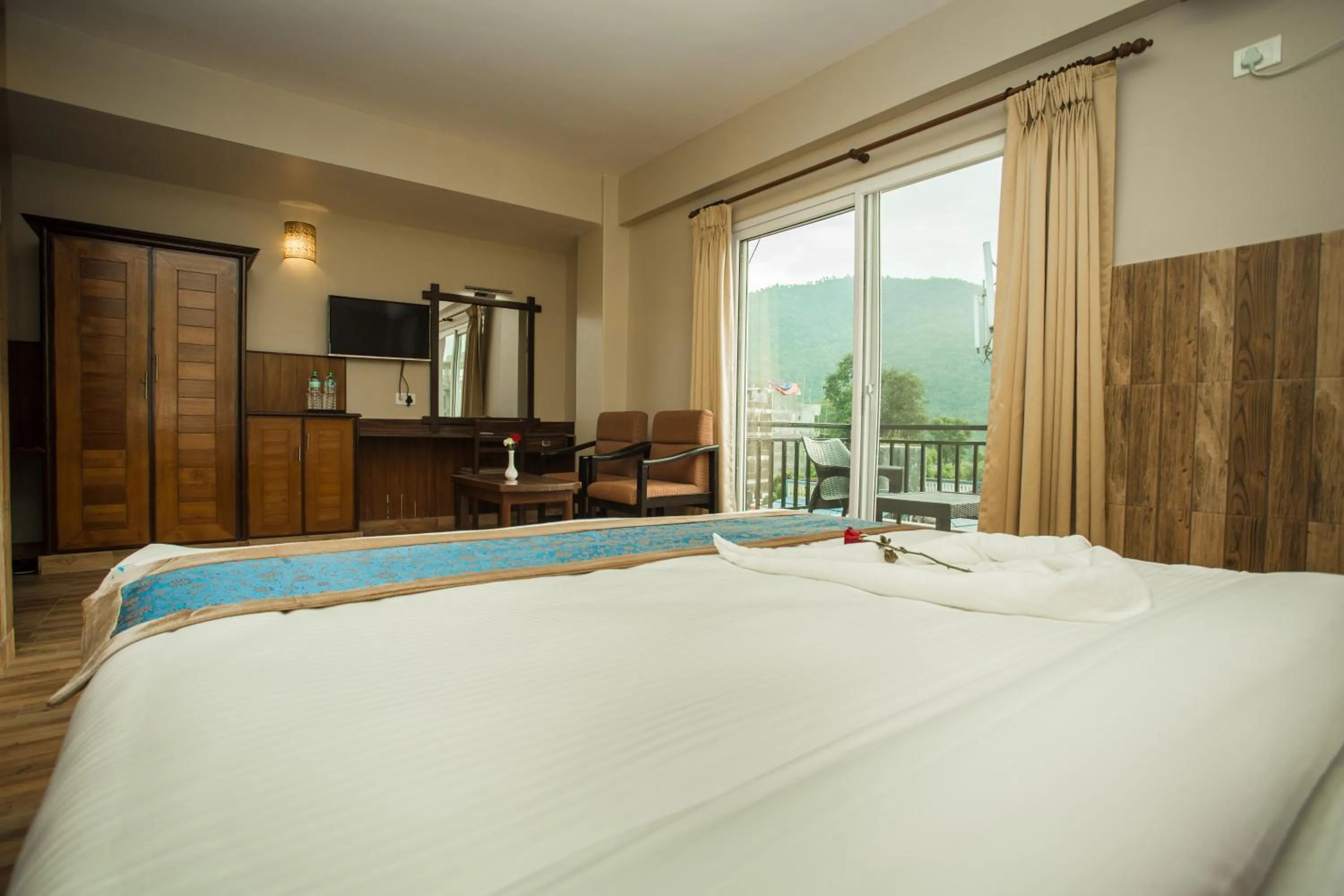 Landmark view, Bed in Pokhara Choice Inn