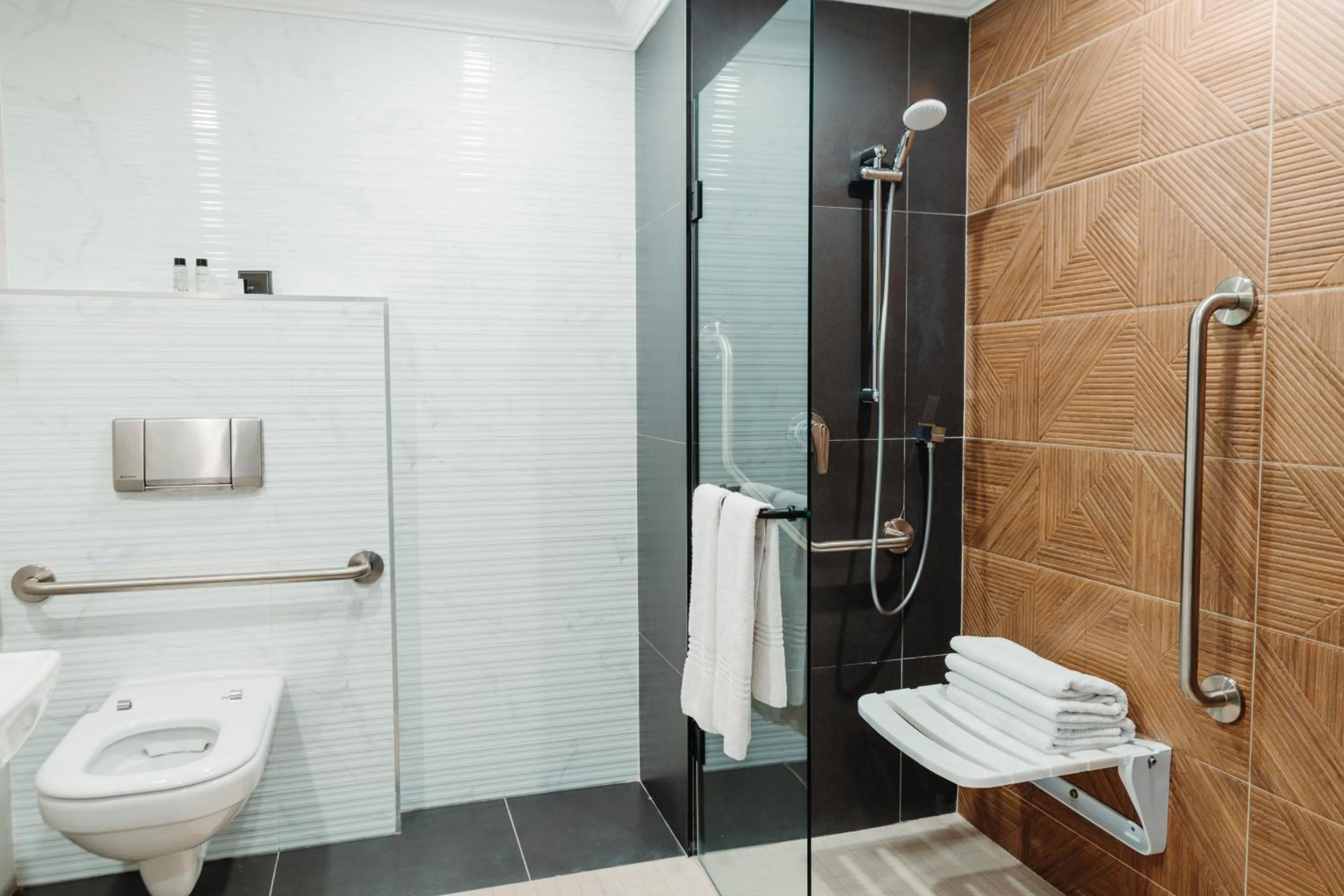 Bathroom in Emerald Resort & Casino