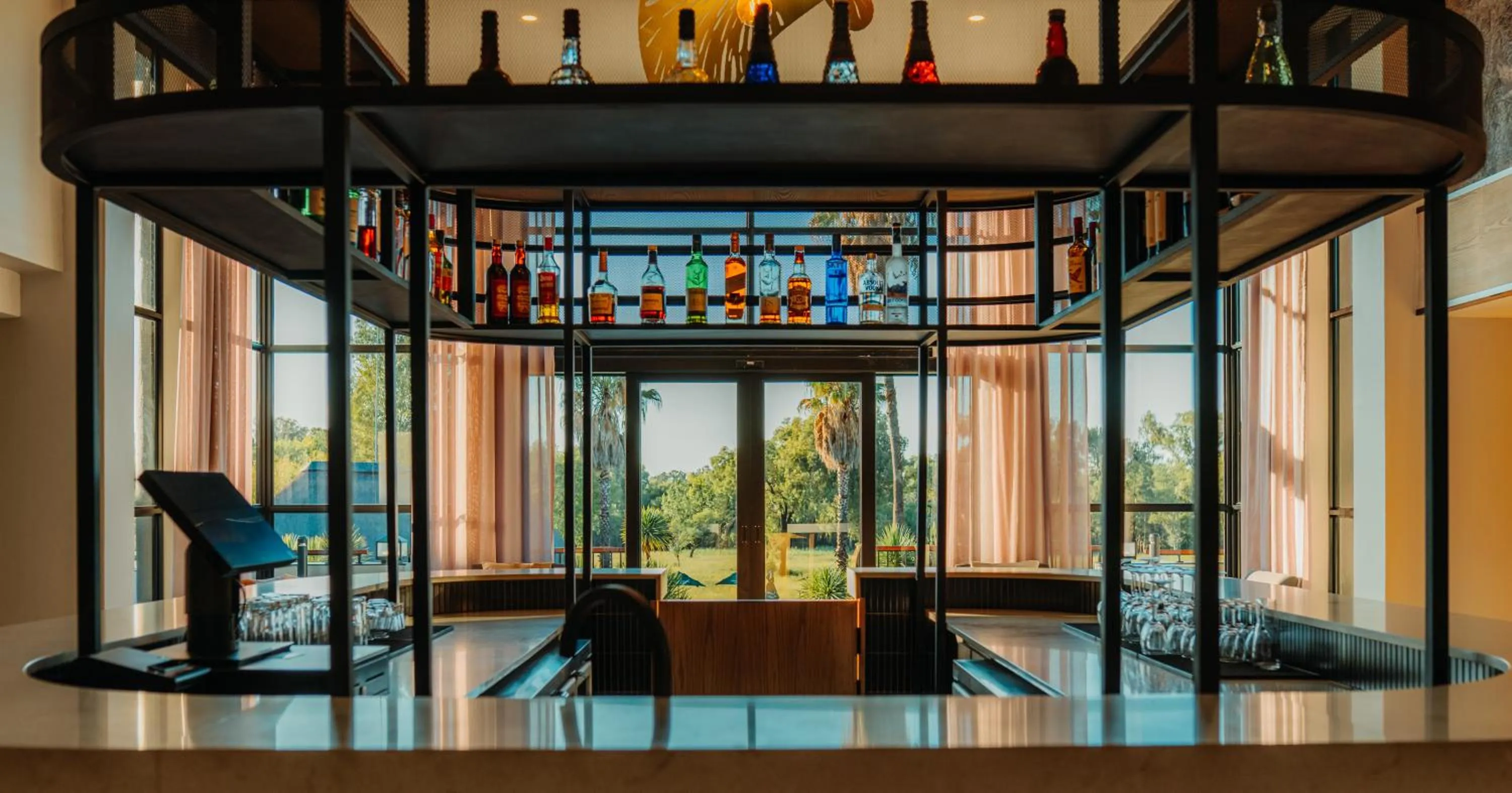 Lounge or bar in Emerald Resort & Casino