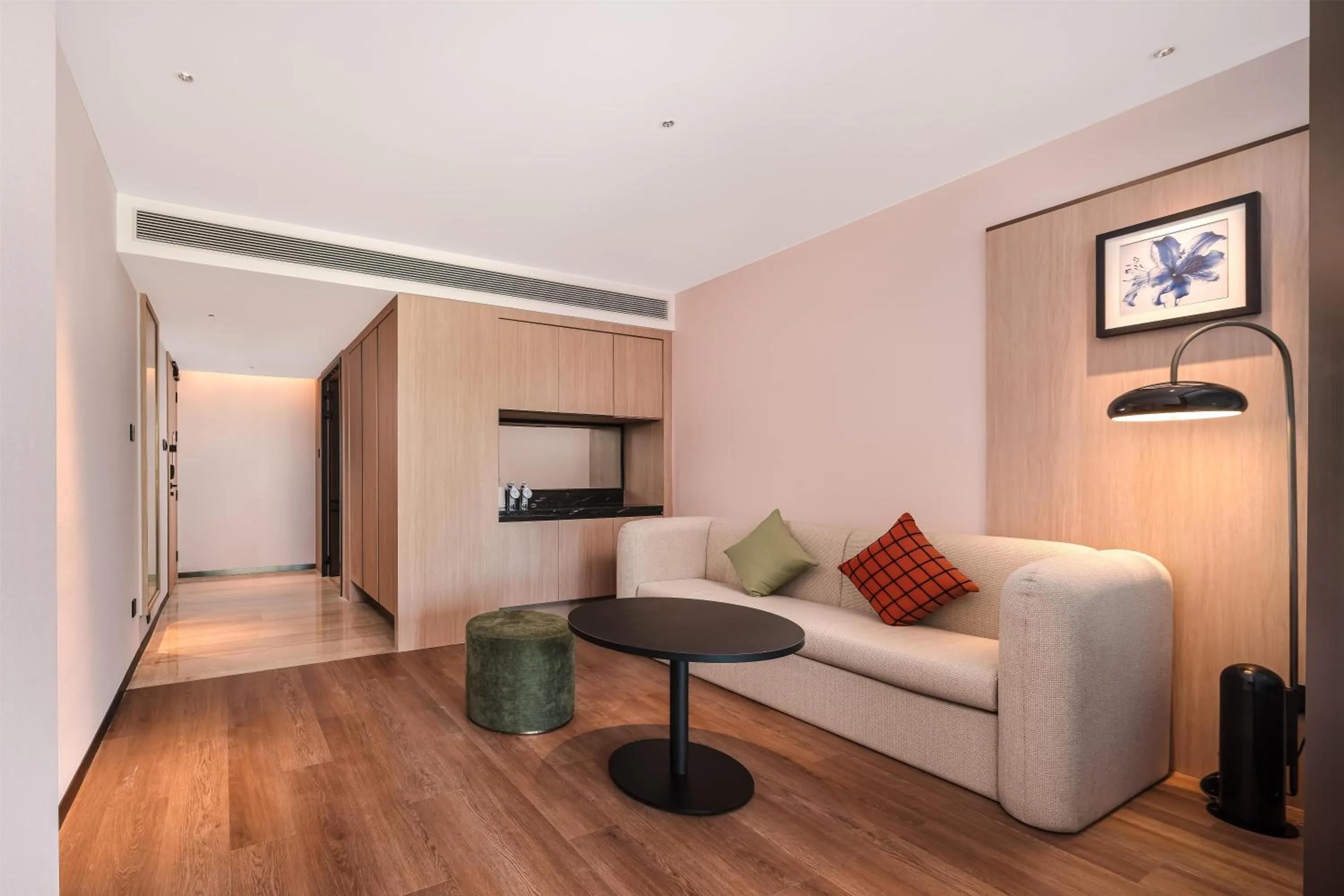 Living room in Hilton Garden Inn Zhoushan Mount Putuo