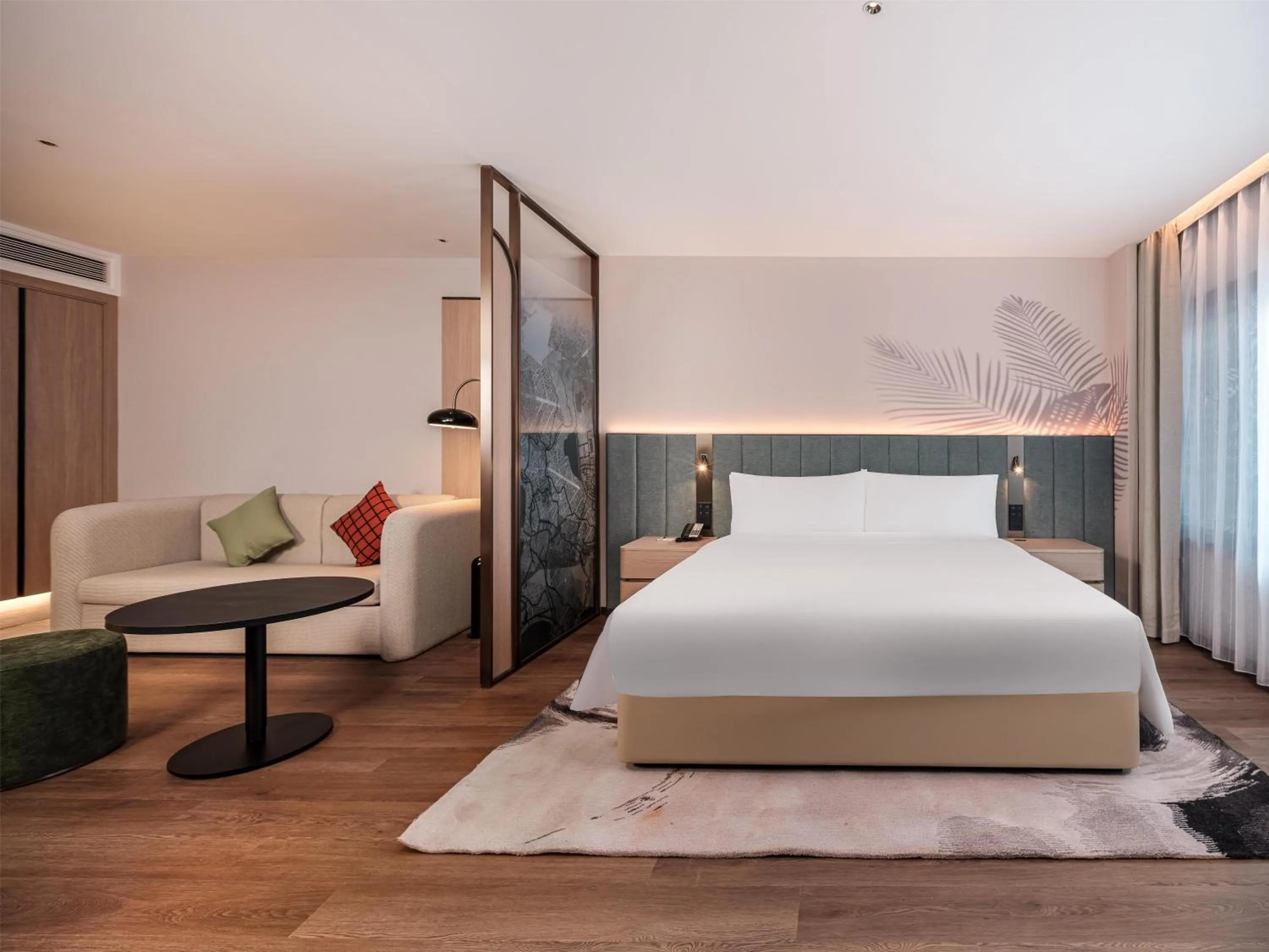 Bed in Hilton Garden Inn Zhoushan Mount Putuo