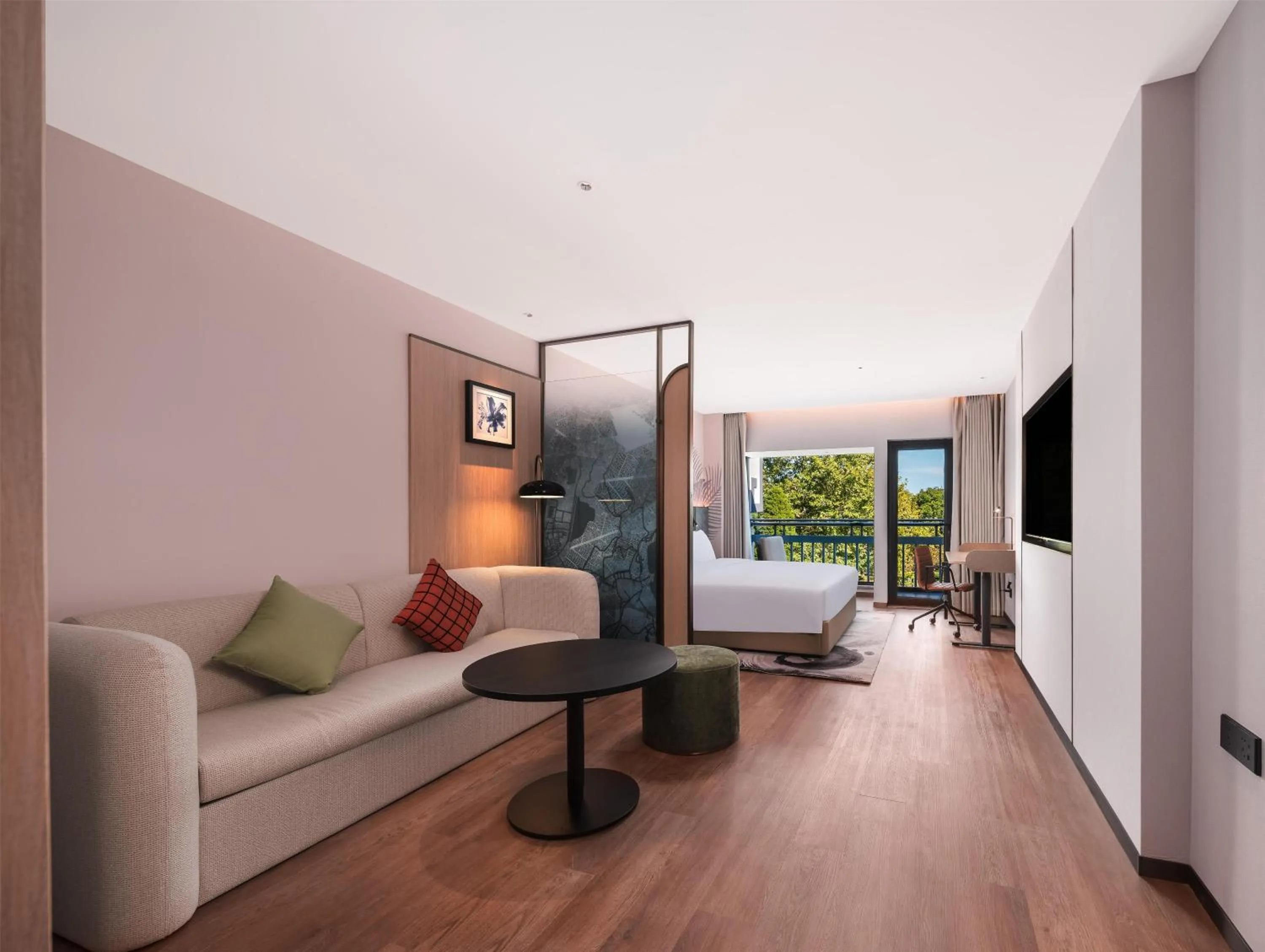 Living room, Bed in Hilton Garden Inn Zhoushan Mount Putuo