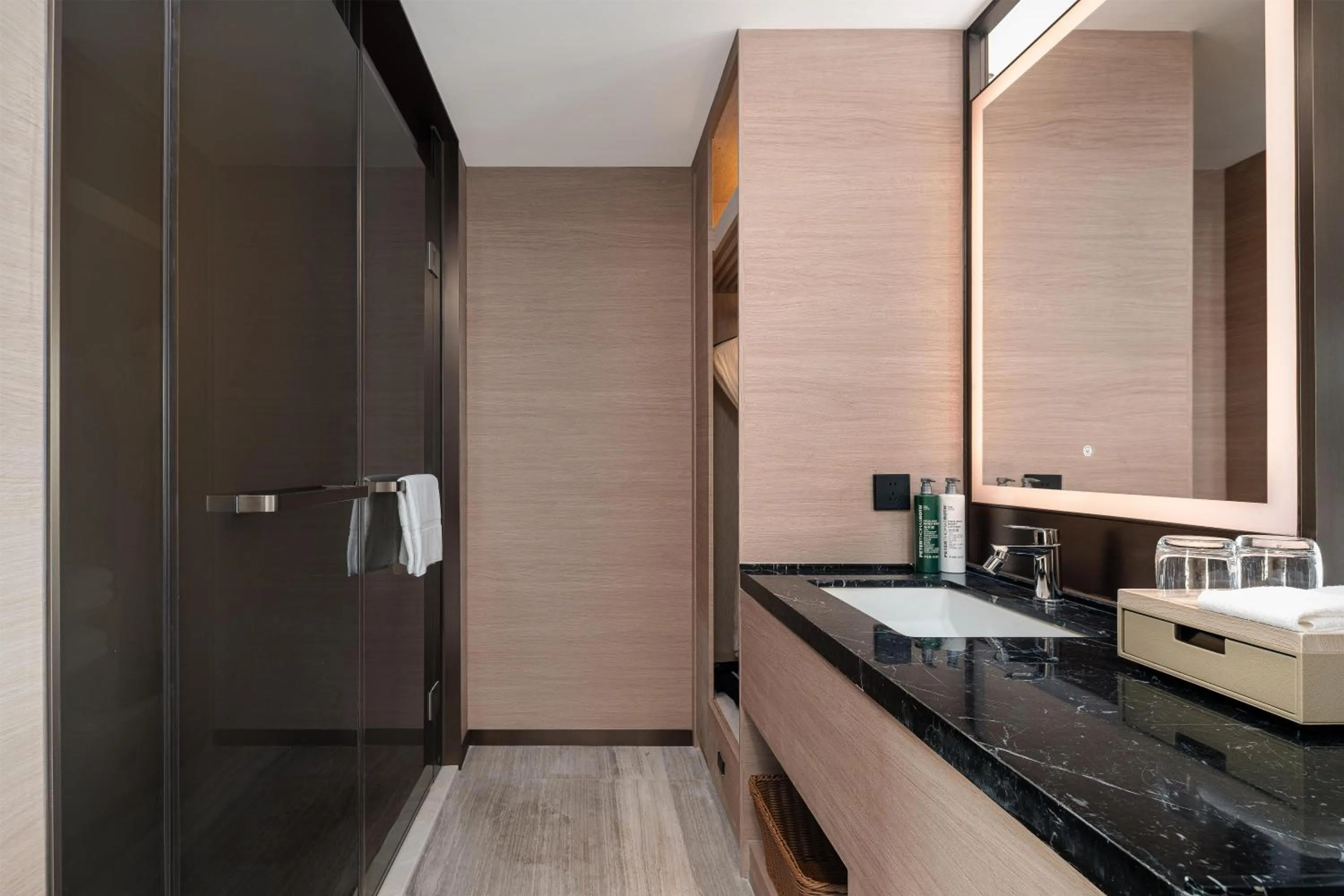 Bathroom in Hilton Garden Inn Zhoushan Mount Putuo