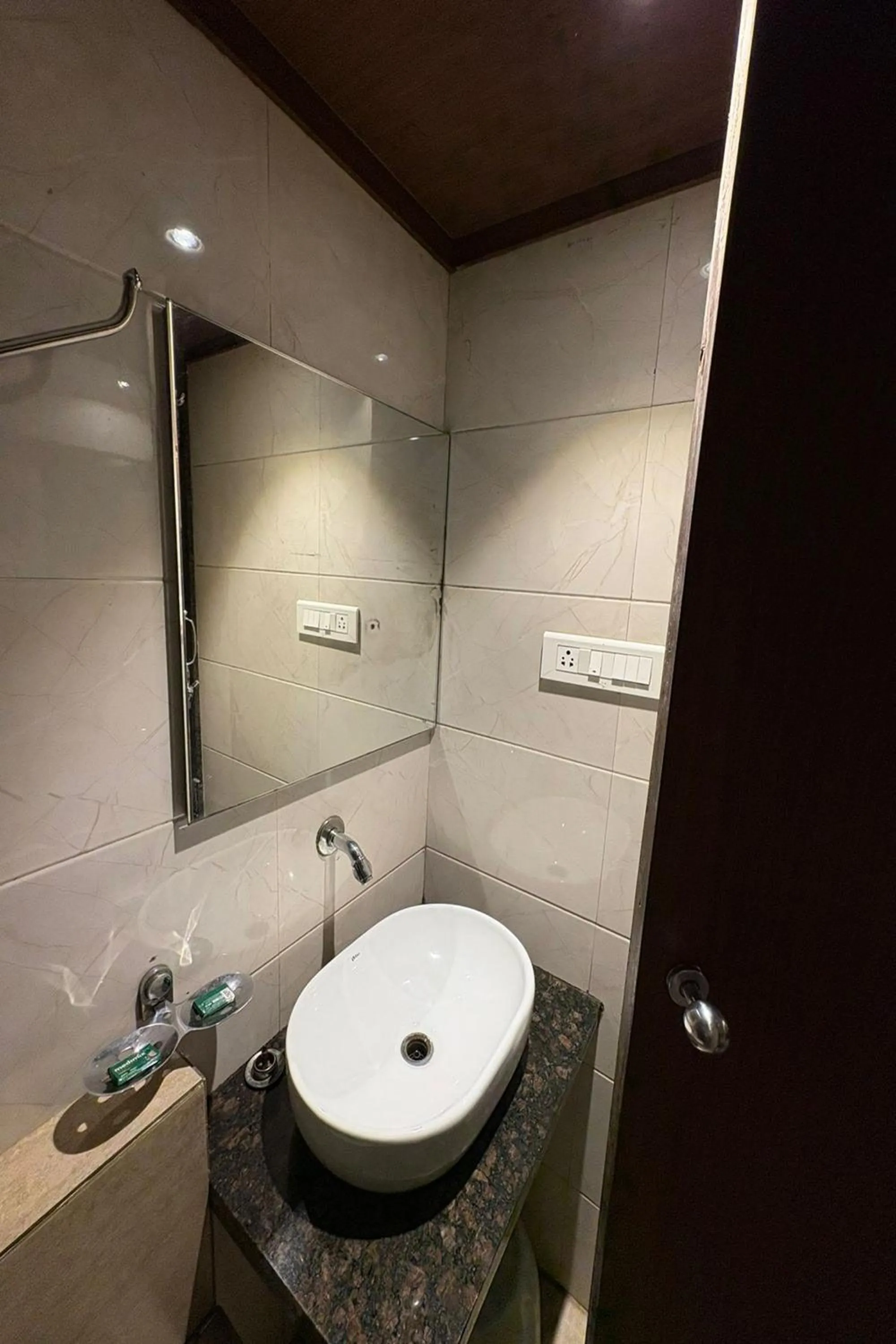 Shower in Pravasi Residency