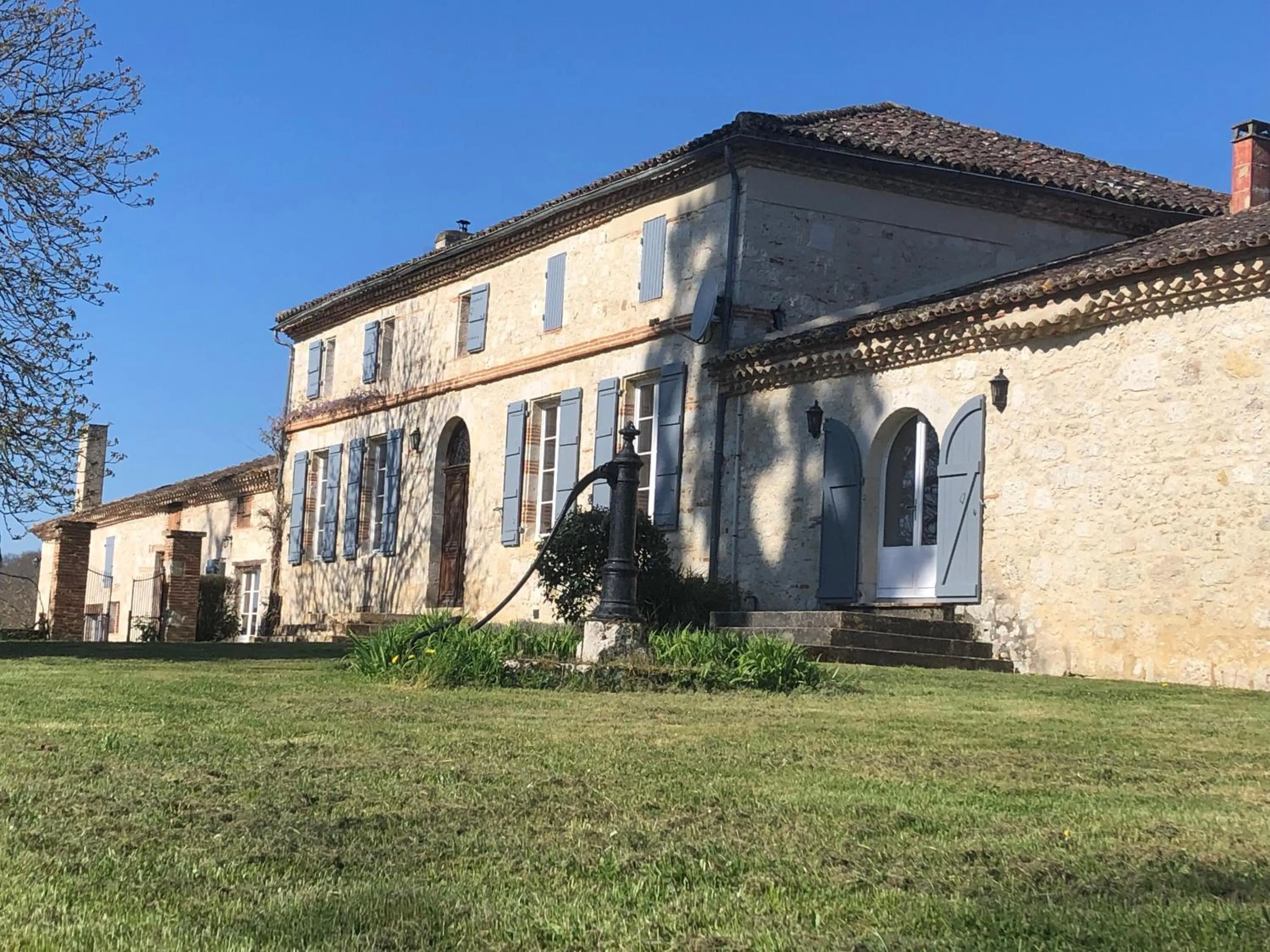 Property building in Le Farat Bed & Breakfast