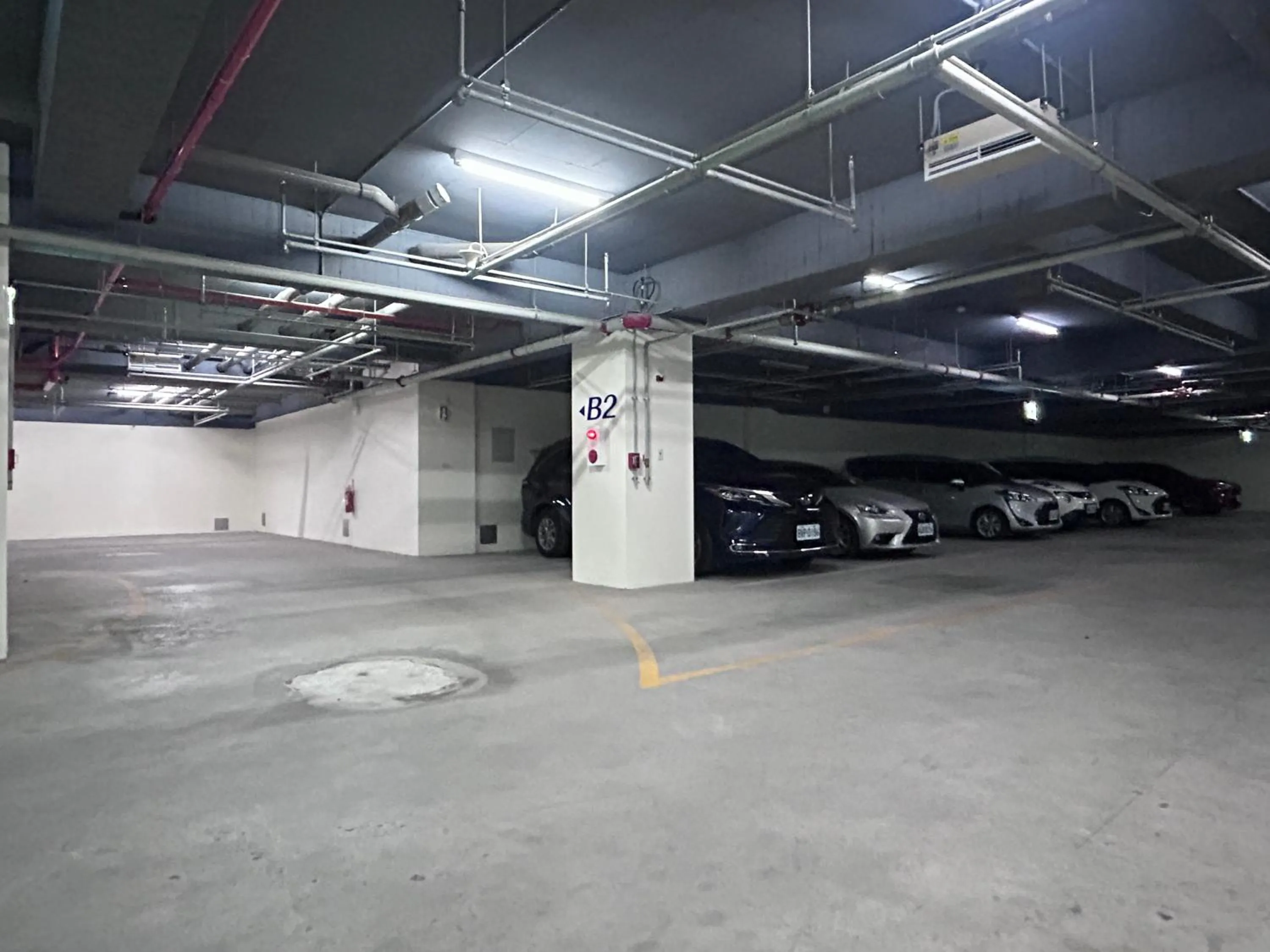 Parking in Water Woods Inn