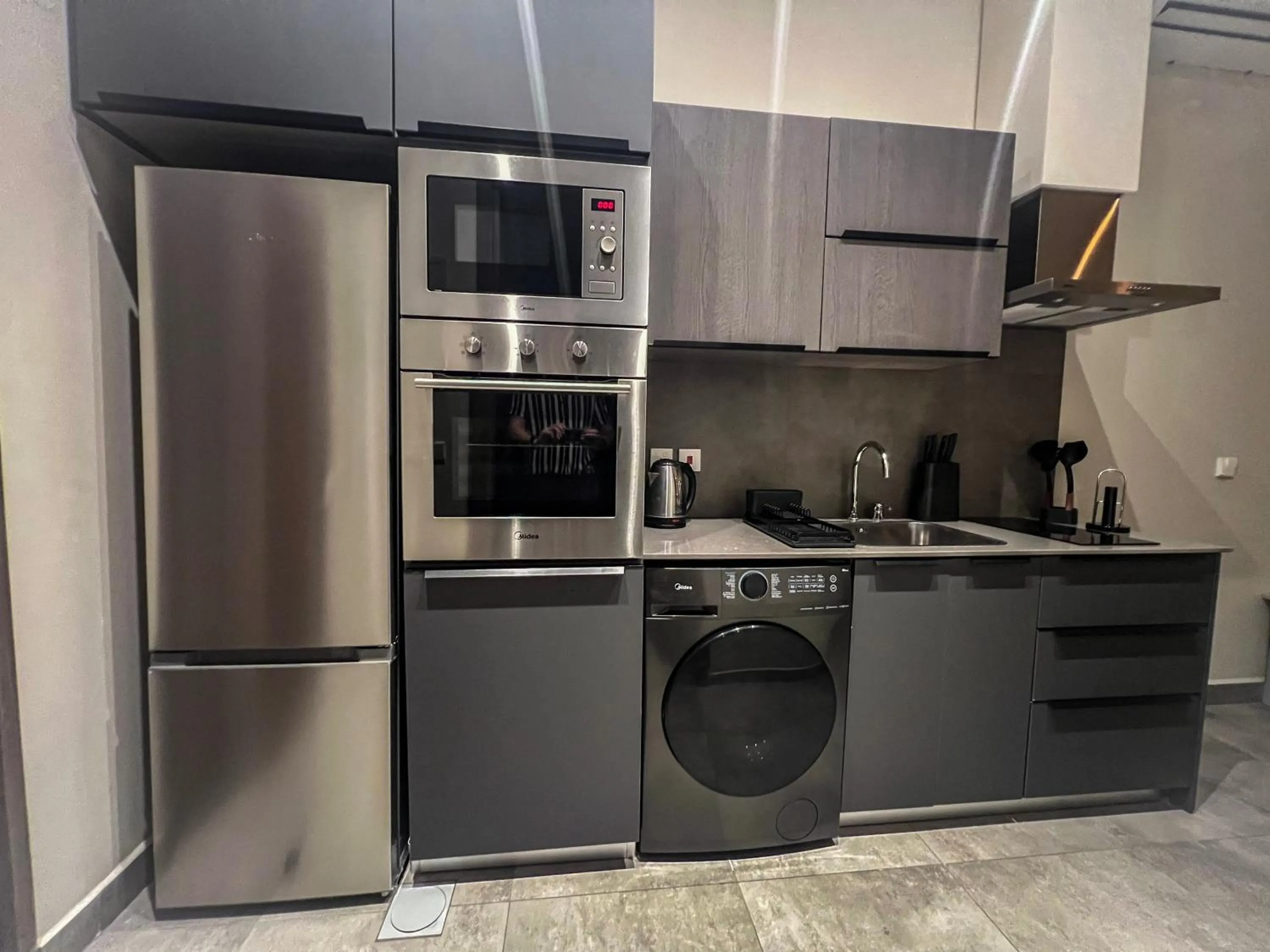 Coffee/tea facilities in Anthonian Suites