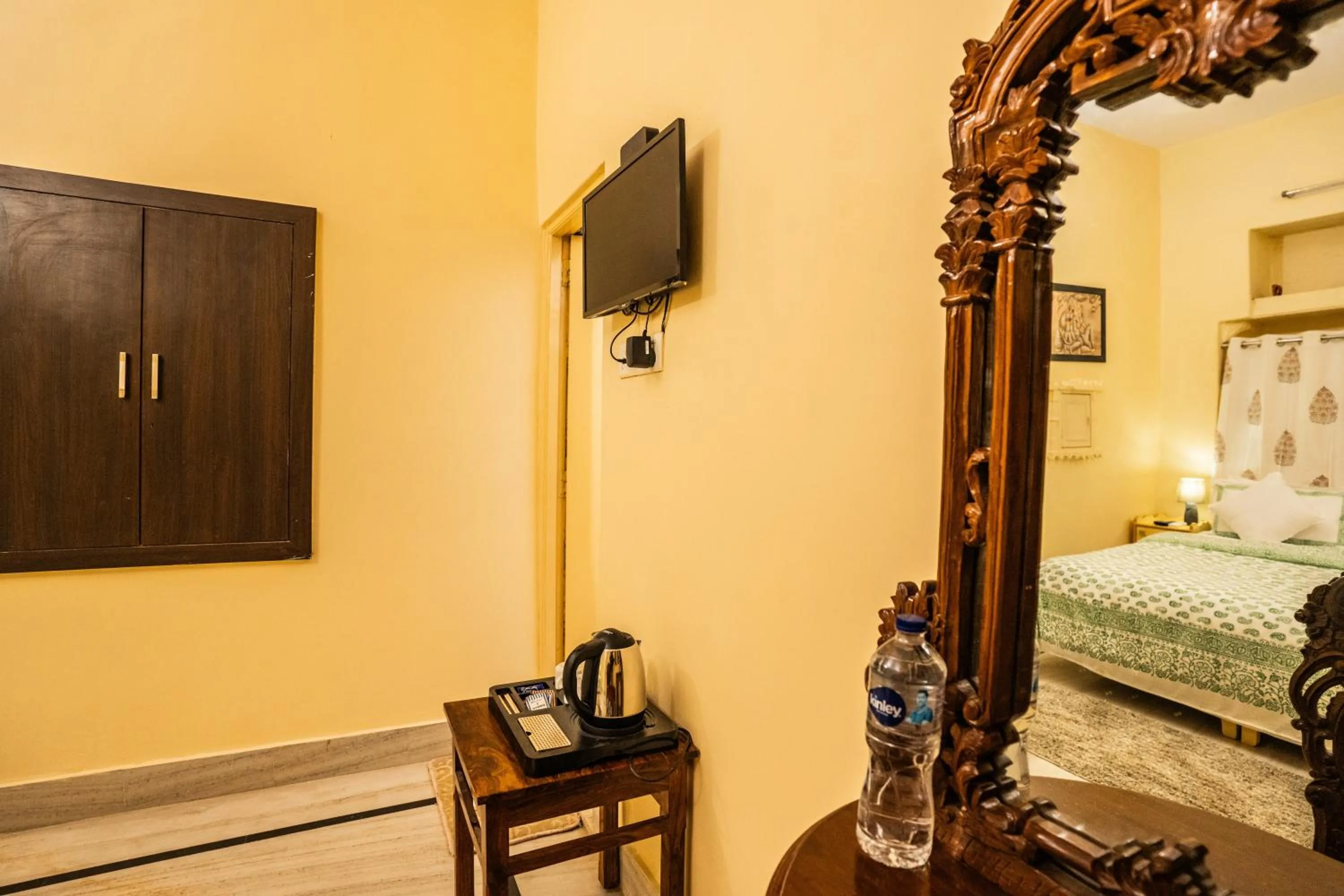 Photo of the whole room, Bed in Hotel Himmat Niwas