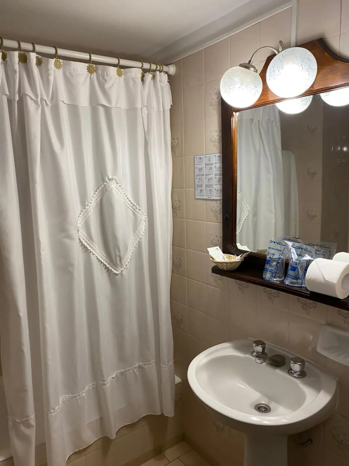 Bathroom in Hotel Concorde