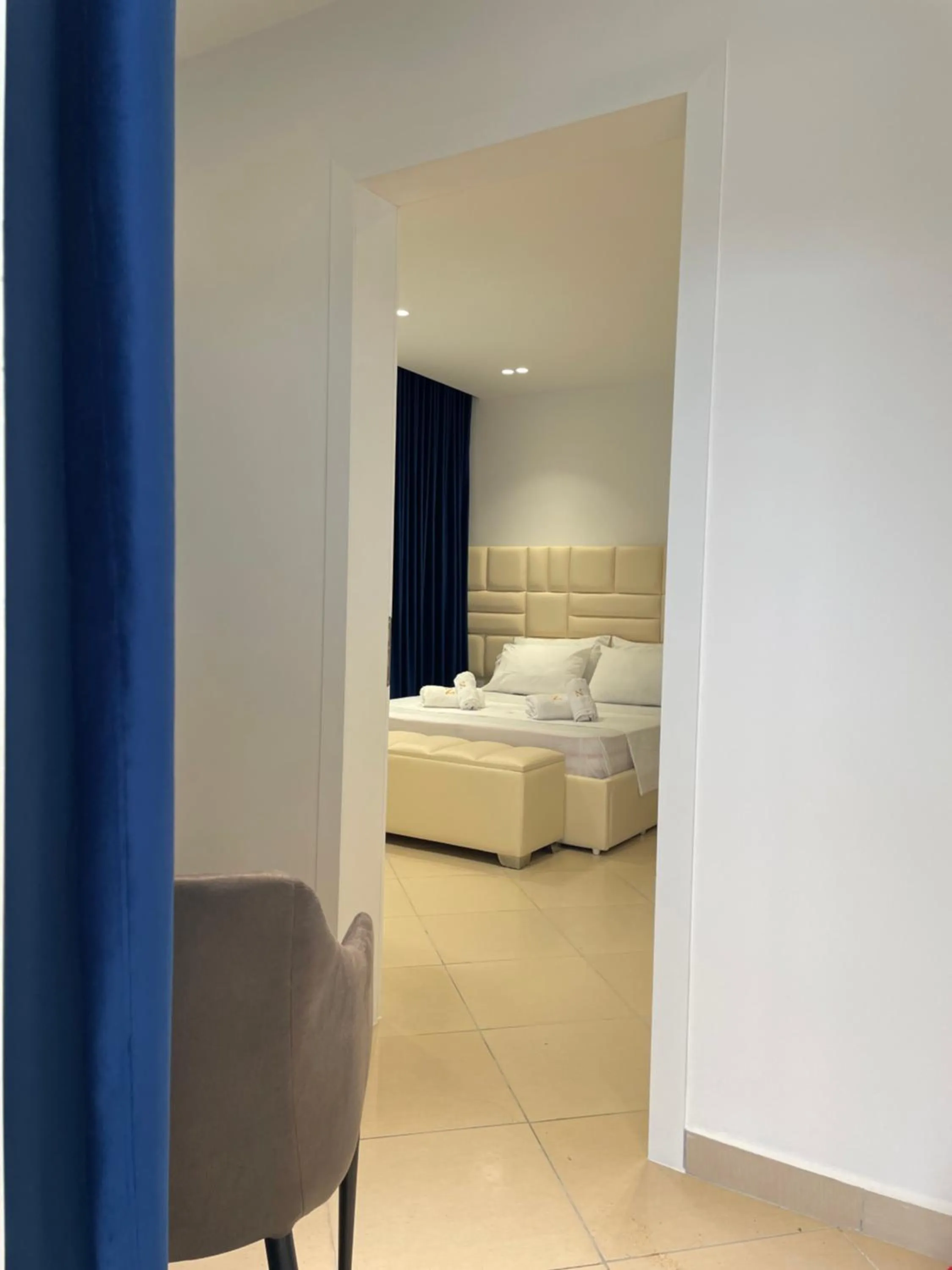 Bedroom, Bed in Qeparo Napolon Complex