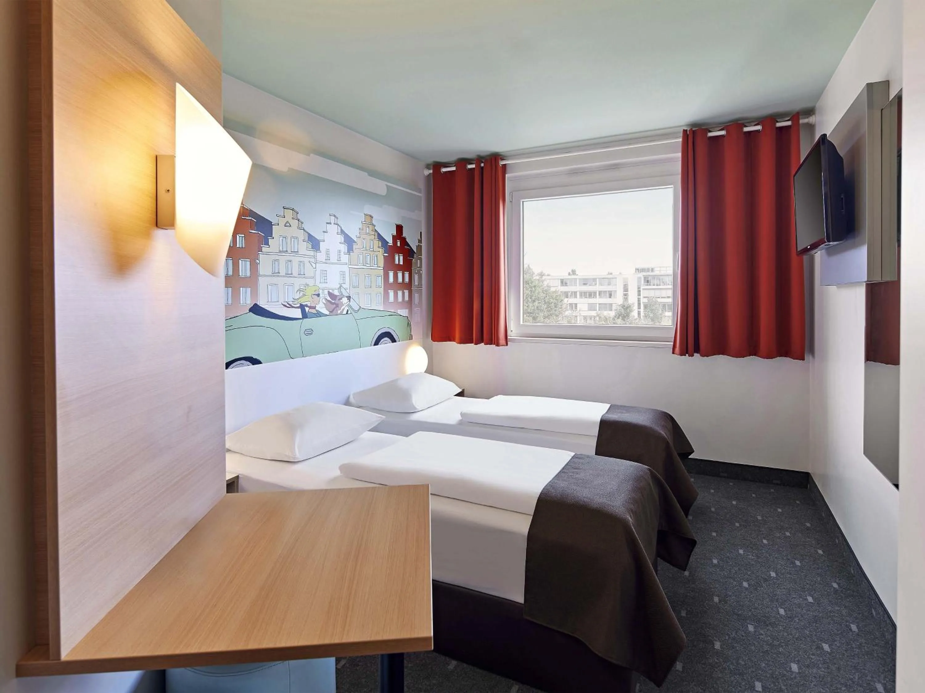 Photo of the whole room, Bed in B&B Hotel Osnabrück