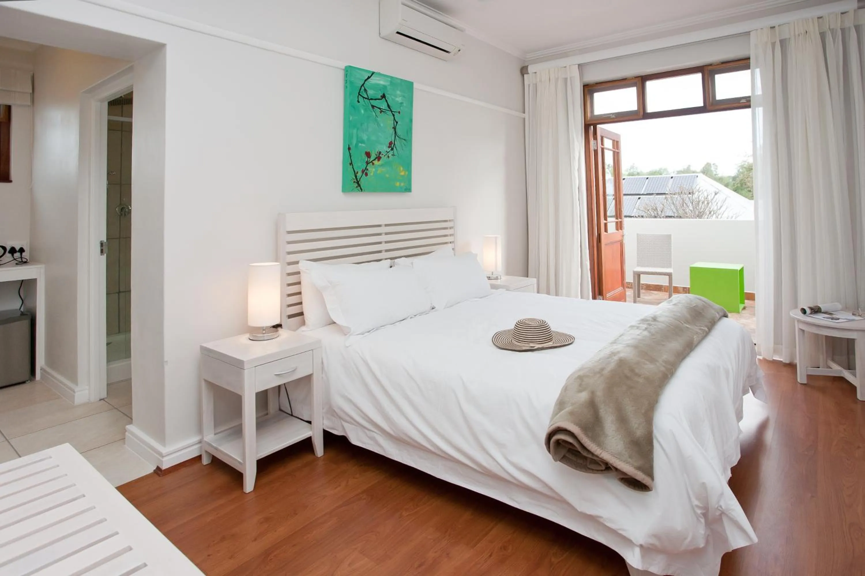 Balcony/Terrace, Bed in The Queen Of Calitzdorp