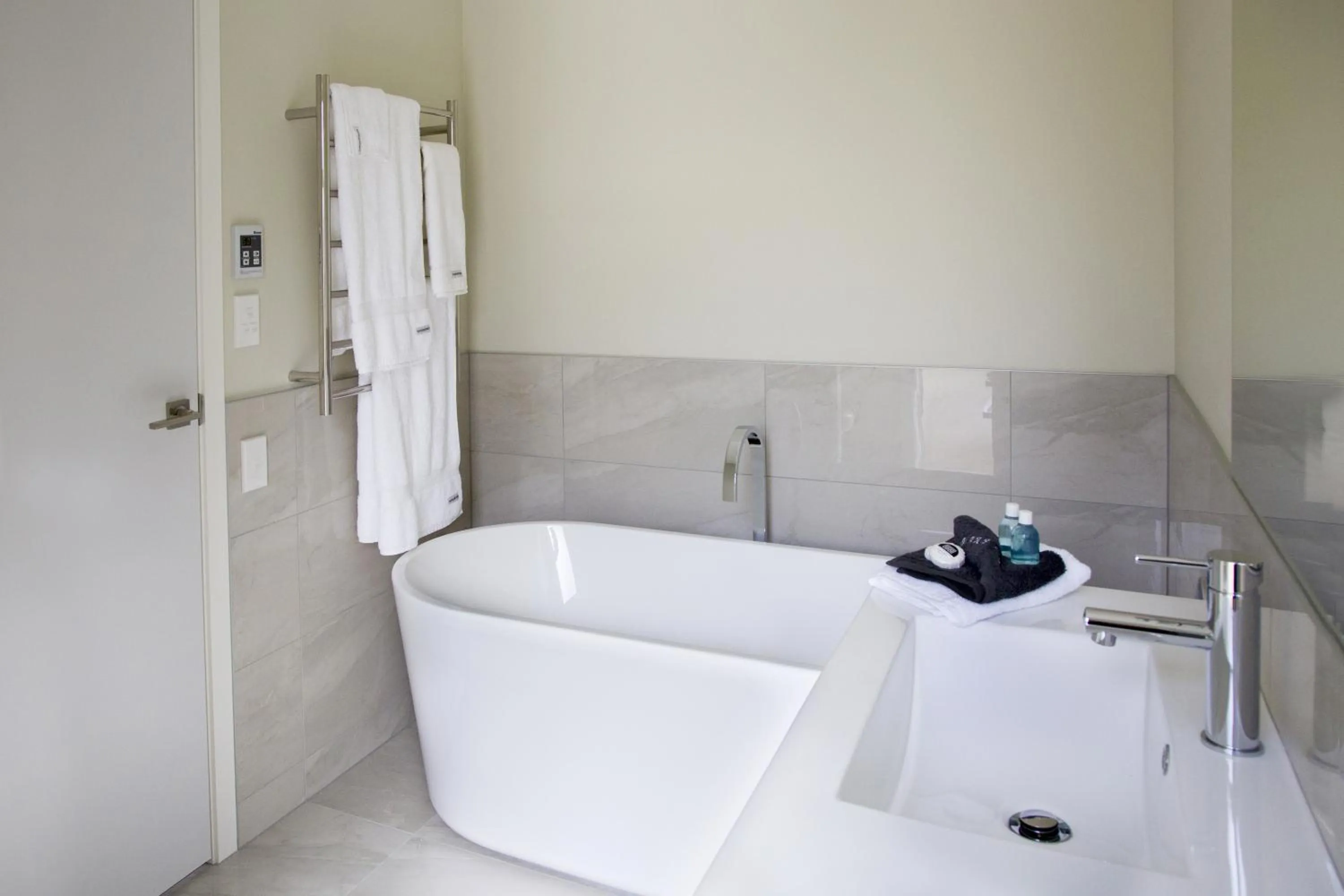 Bathroom in Grosvenor House B&B