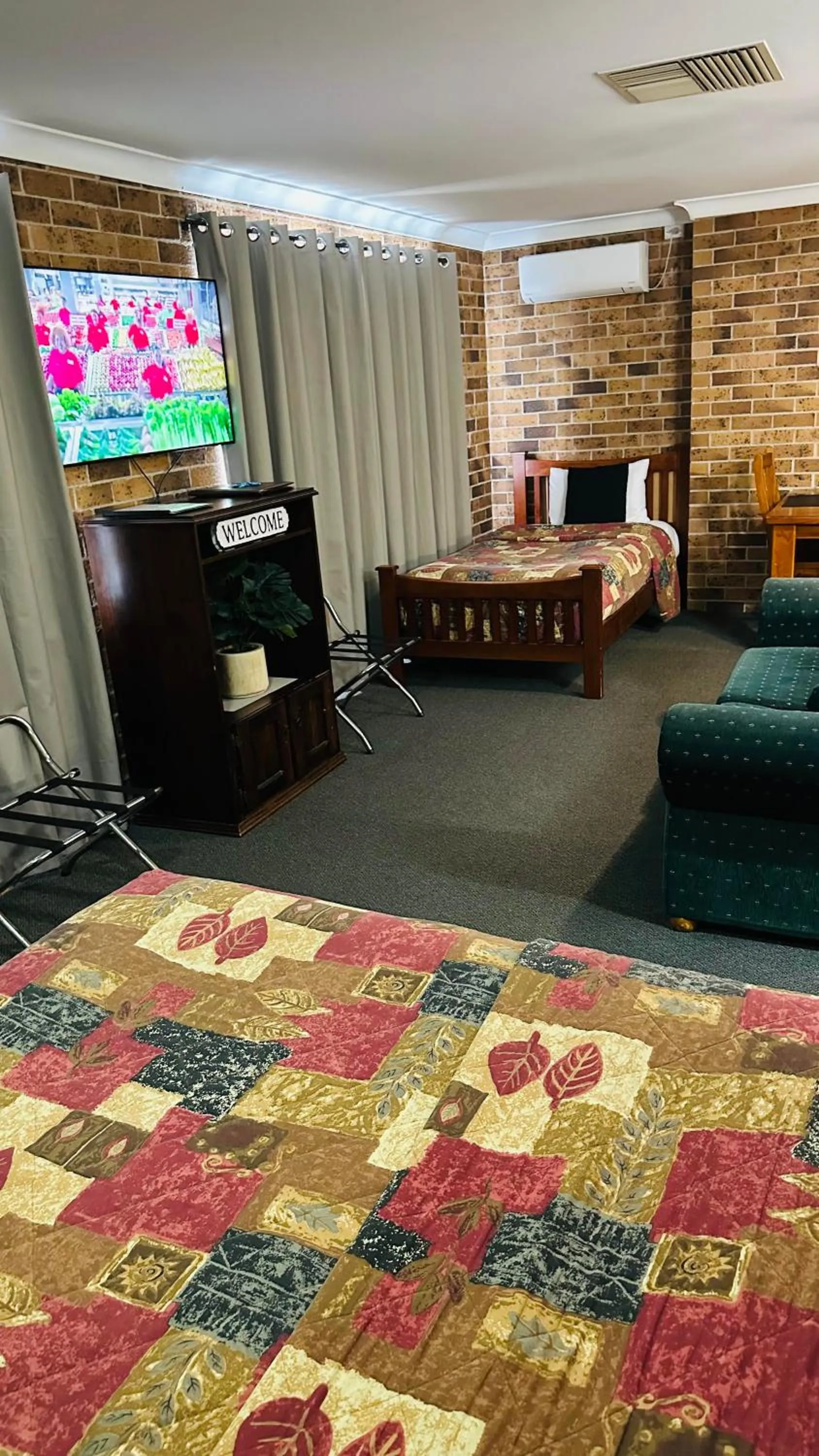 Golden Grain Motor Inn